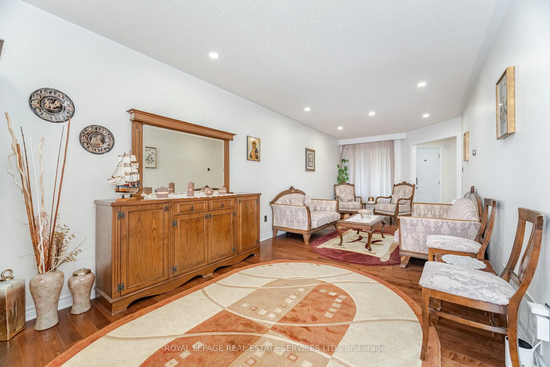 Photo 6 of 52 Wildberry Crescent, Brampton, Sandringham-Wellington — HOMEH