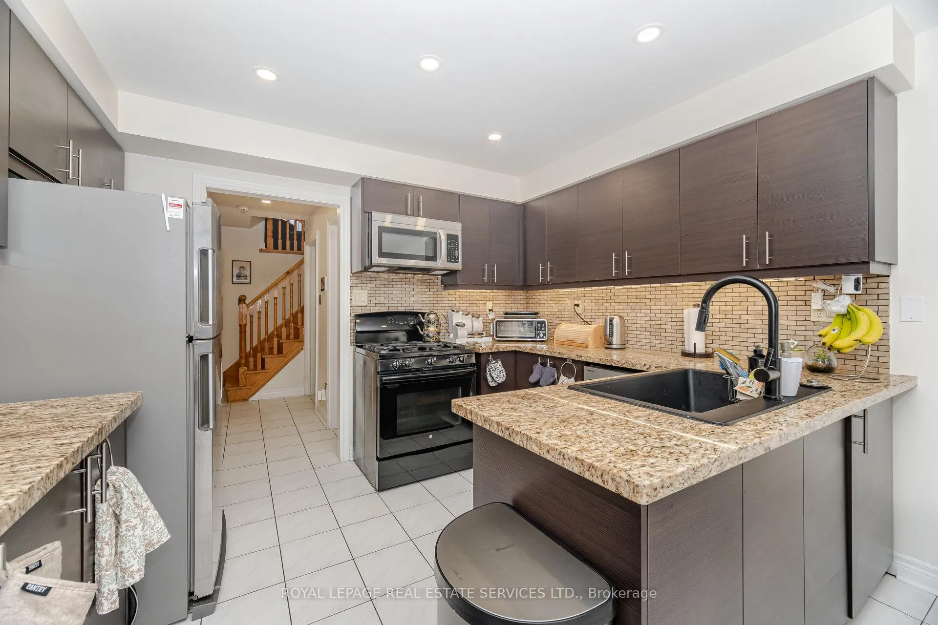 Photo 14 of 52 Wildberry Crescent, Brampton, Sandringham-Wellington — HOMEH
