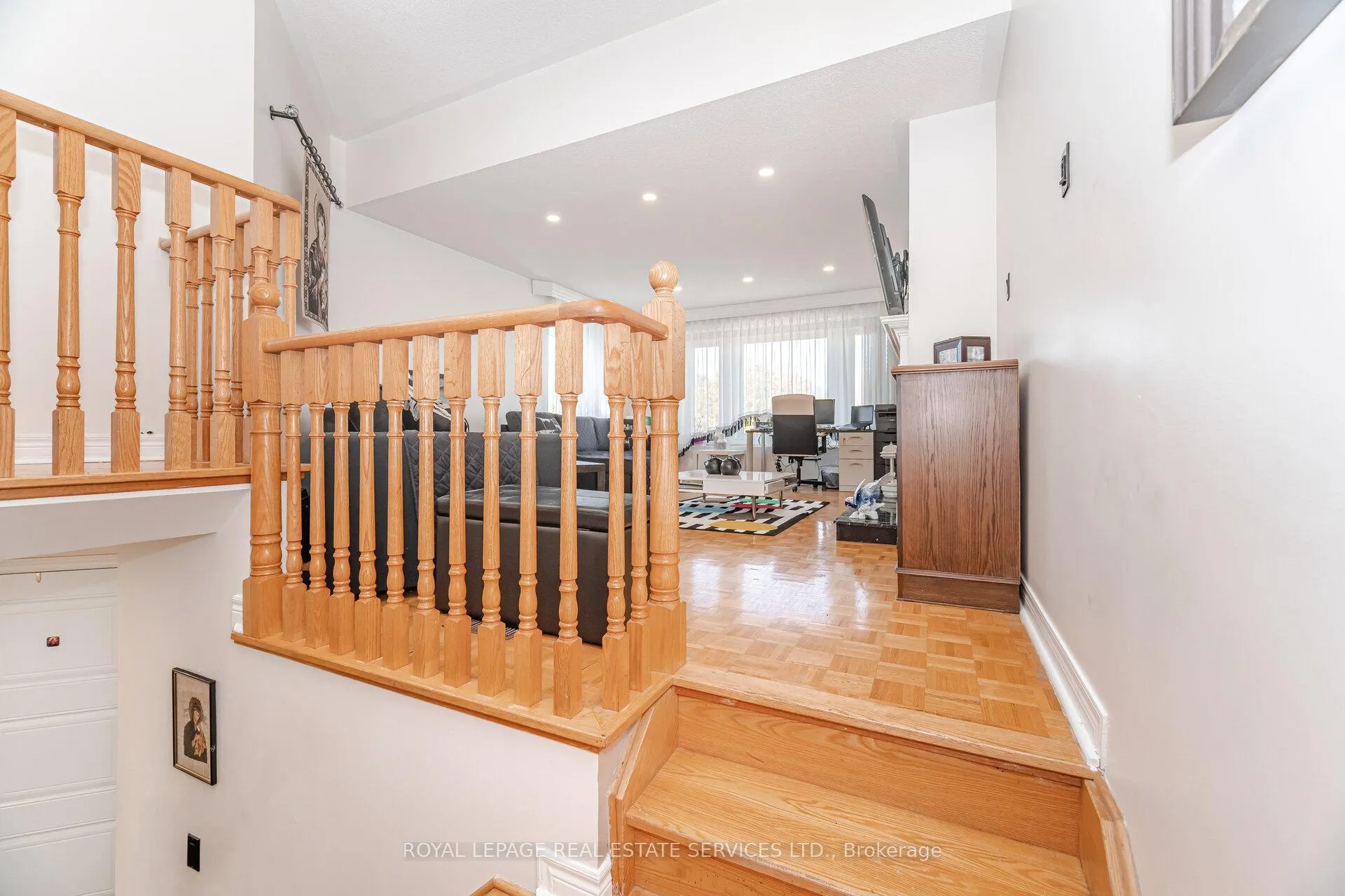 Photo 17 of 52 Wildberry Crescent, Brampton, Sandringham-Wellington — HOMEH