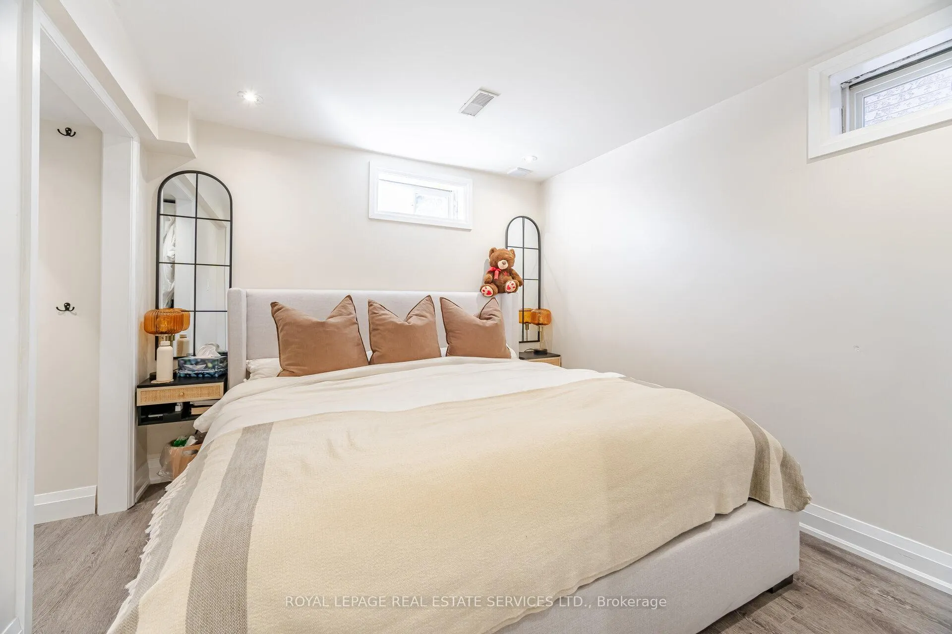Photo 38 of 52 Wildberry Crescent, Brampton, Sandringham-Wellington — HOMEH