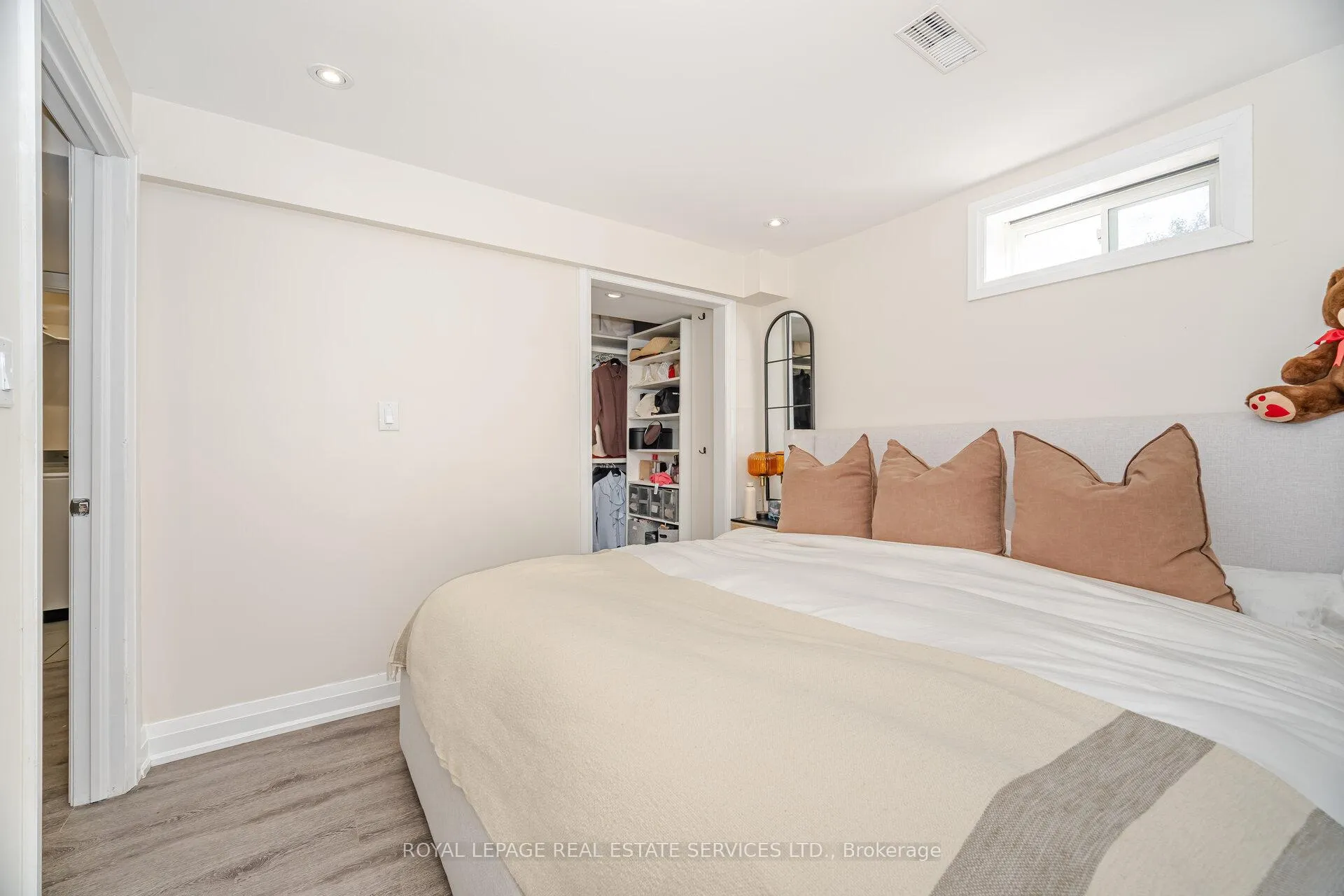 Photo 40 of 52 Wildberry Crescent, Brampton, Sandringham-Wellington — HOMEH