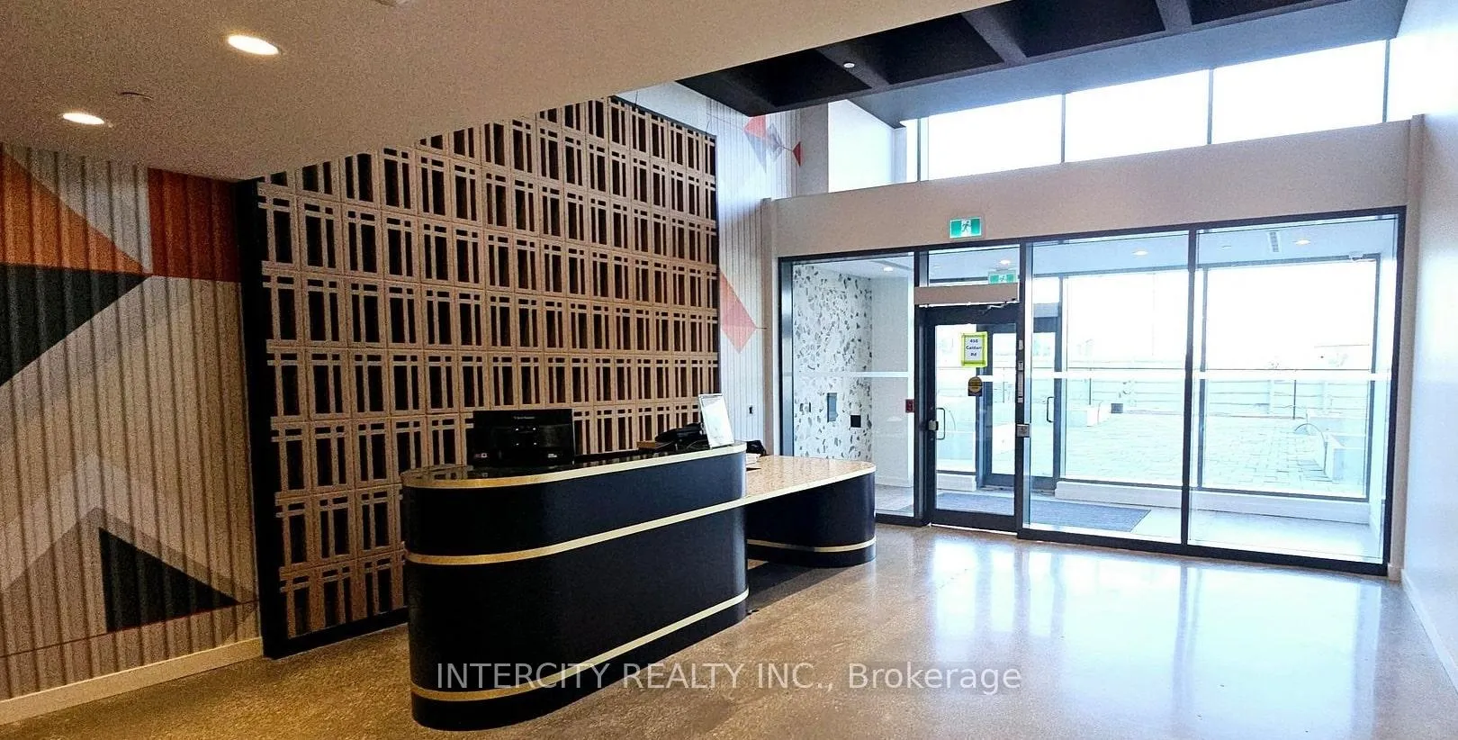 Photo 2 of Unit 622, 498 Caldari Road, Vaughan, Concord — HOMEH