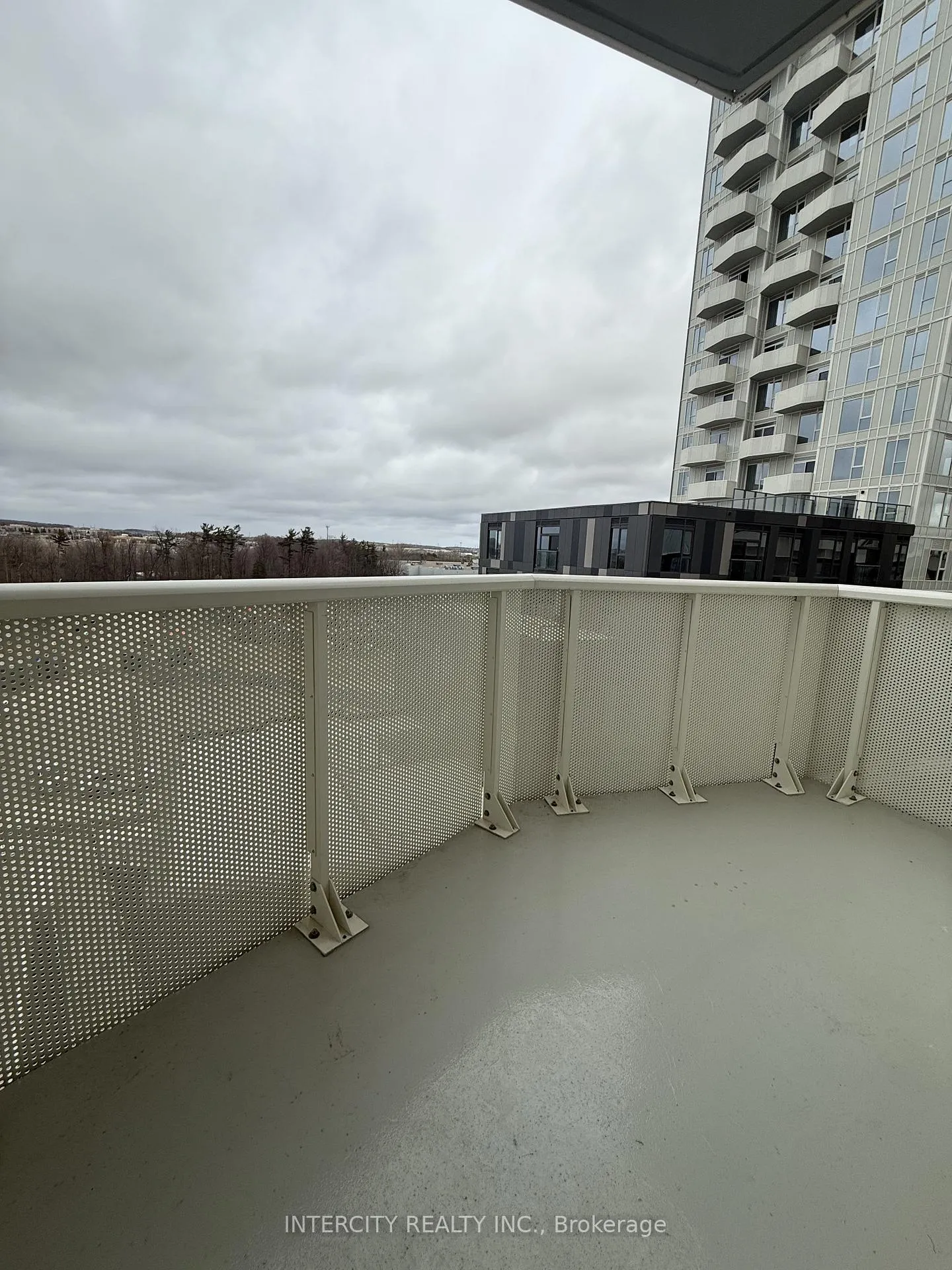 Photo 12 of Unit 622, 498 Caldari Road, Vaughan, Concord — HOMEH