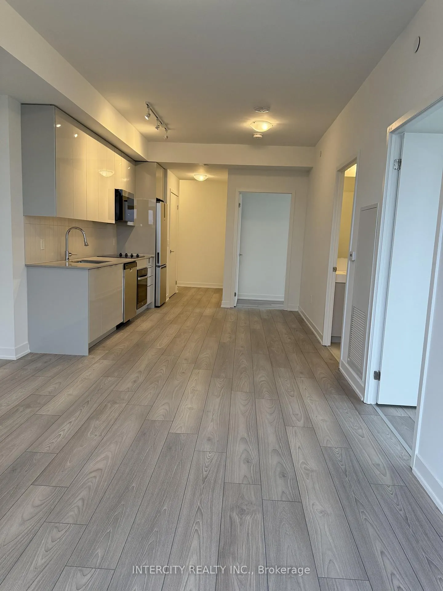 Photo 14 of Unit 622, 498 Caldari Road, Vaughan, Concord — HOMEH