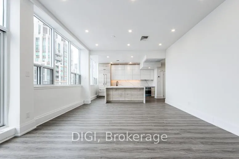 Photo 2 of Unit PH1, 400 Walmer Road, Toronto, Forest Hill South — HOMEH
