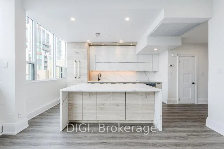 Photo 3 of Unit PH1, 400 Walmer Road, Toronto, Forest Hill South — HOMEH