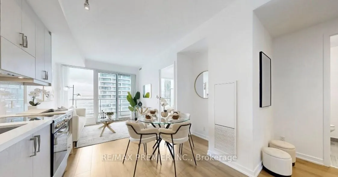 Photo 2 of Unit 1508, 898 Portage Parkway, Vaughan, Vaughan Corporate Centre — HOMEH