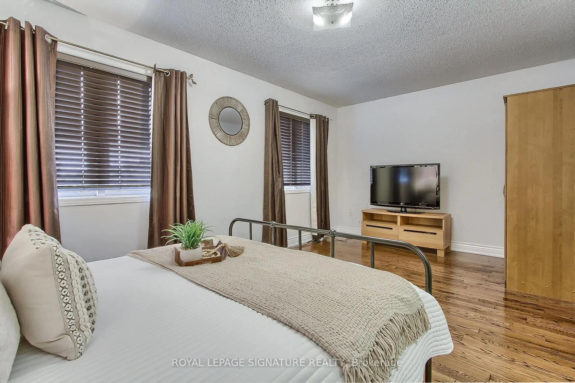 Photo 21 of 131 Tara Crescent, Markham, Cedarwood — HOMEH