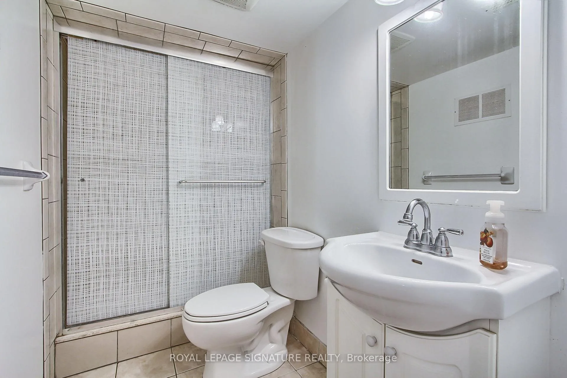 Photo 32 of 131 Tara Crescent, Markham, Cedarwood — HOMEH