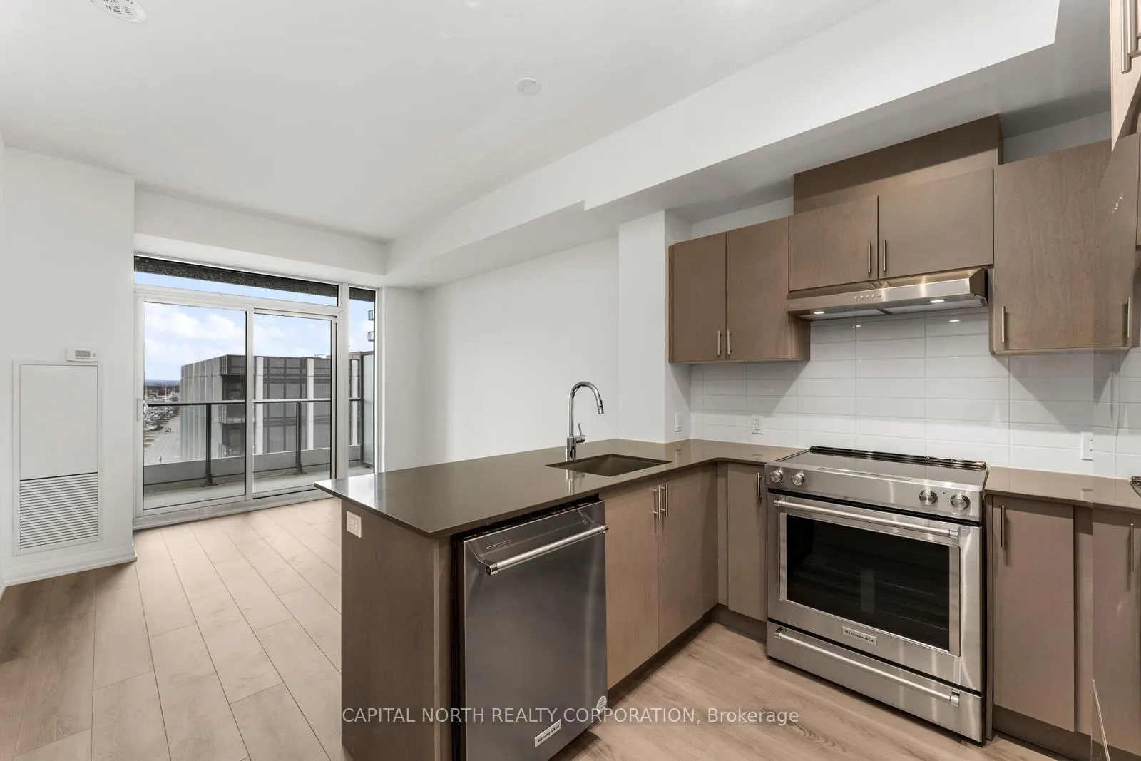 Photo 8 of Unit 617, 8960 Jane Street, Vaughan, Vellore Village — HOMEH