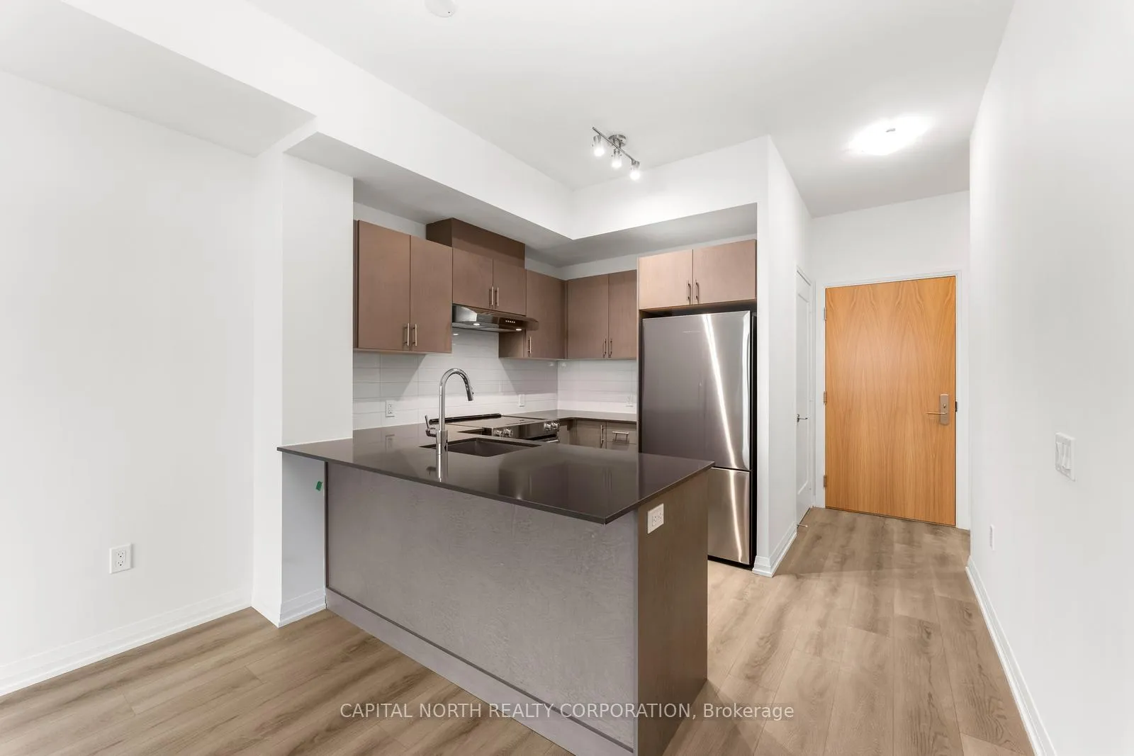 Photo 10 of Unit 617, 8960 Jane Street, Vaughan, Vellore Village — HOMEH