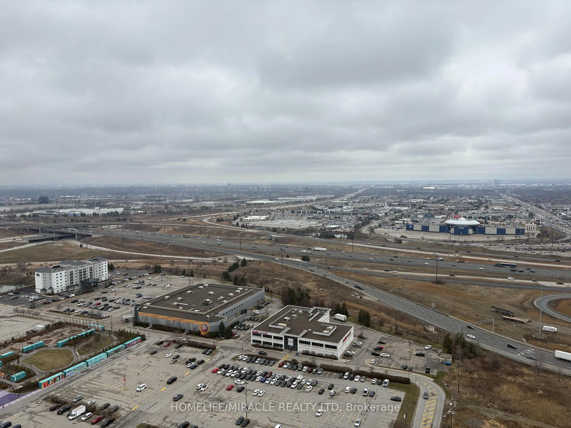 Photo 3 of Unit 3706, 195 Commerce Street, Vaughan, Vaughan Corporate Centre — HOMEH