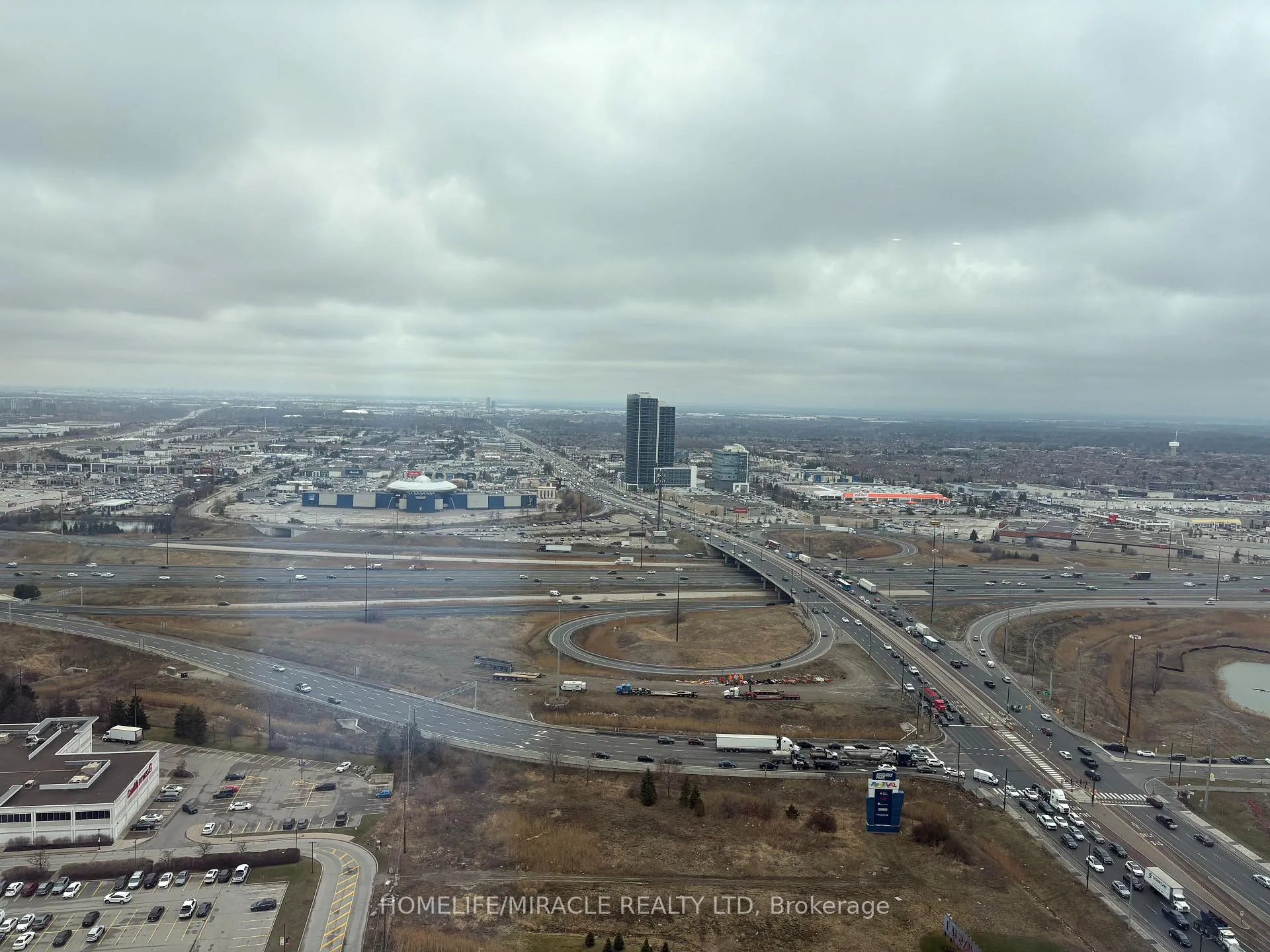 Photo 4 of Unit 3706, 195 Commerce Street, Vaughan, Vaughan Corporate Centre — HOMEH