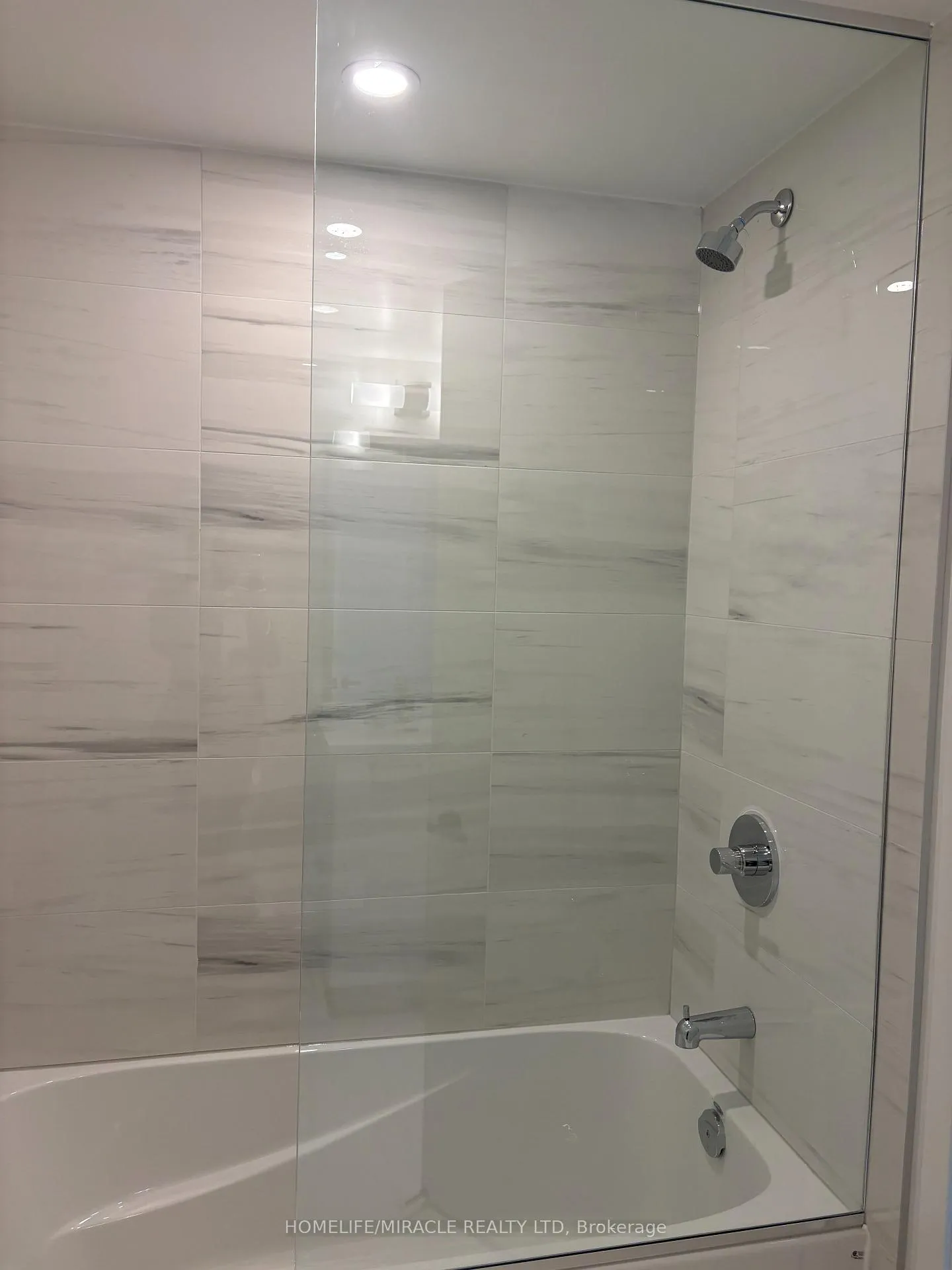 Photo 14 of Unit 3706, 195 Commerce Street, Vaughan, Vaughan Corporate Centre — HOMEH