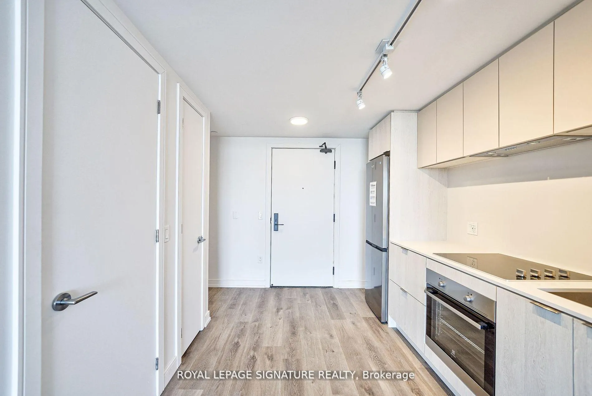 Photo 6 of Unit 1421, 1 Jarvis Street, Hamilton, Beasley — HOMEH