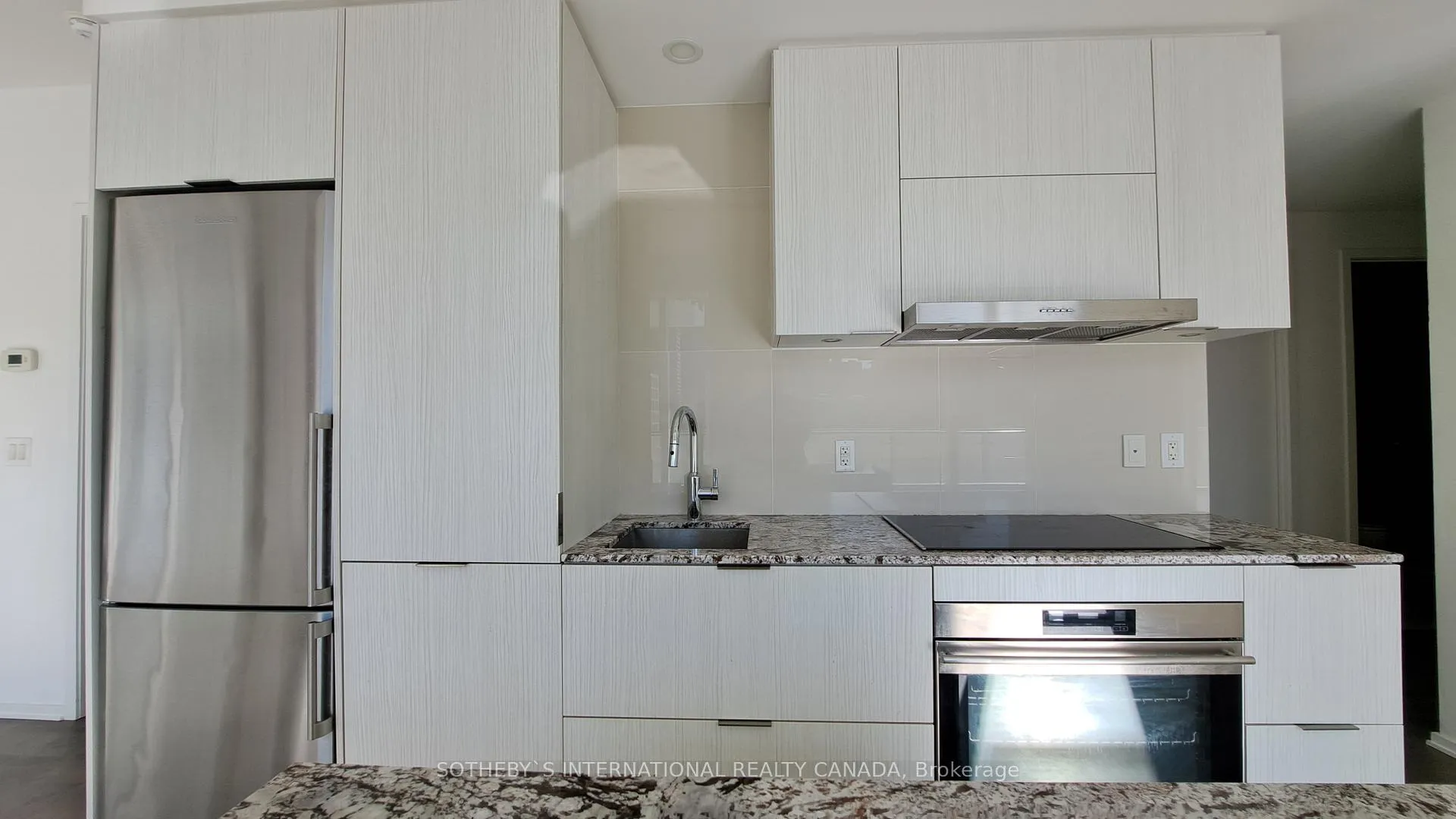 Photo 7 of Unit 310, 1 Bloor Street E, Toronto, Church-Yonge Corridor — HOMEH