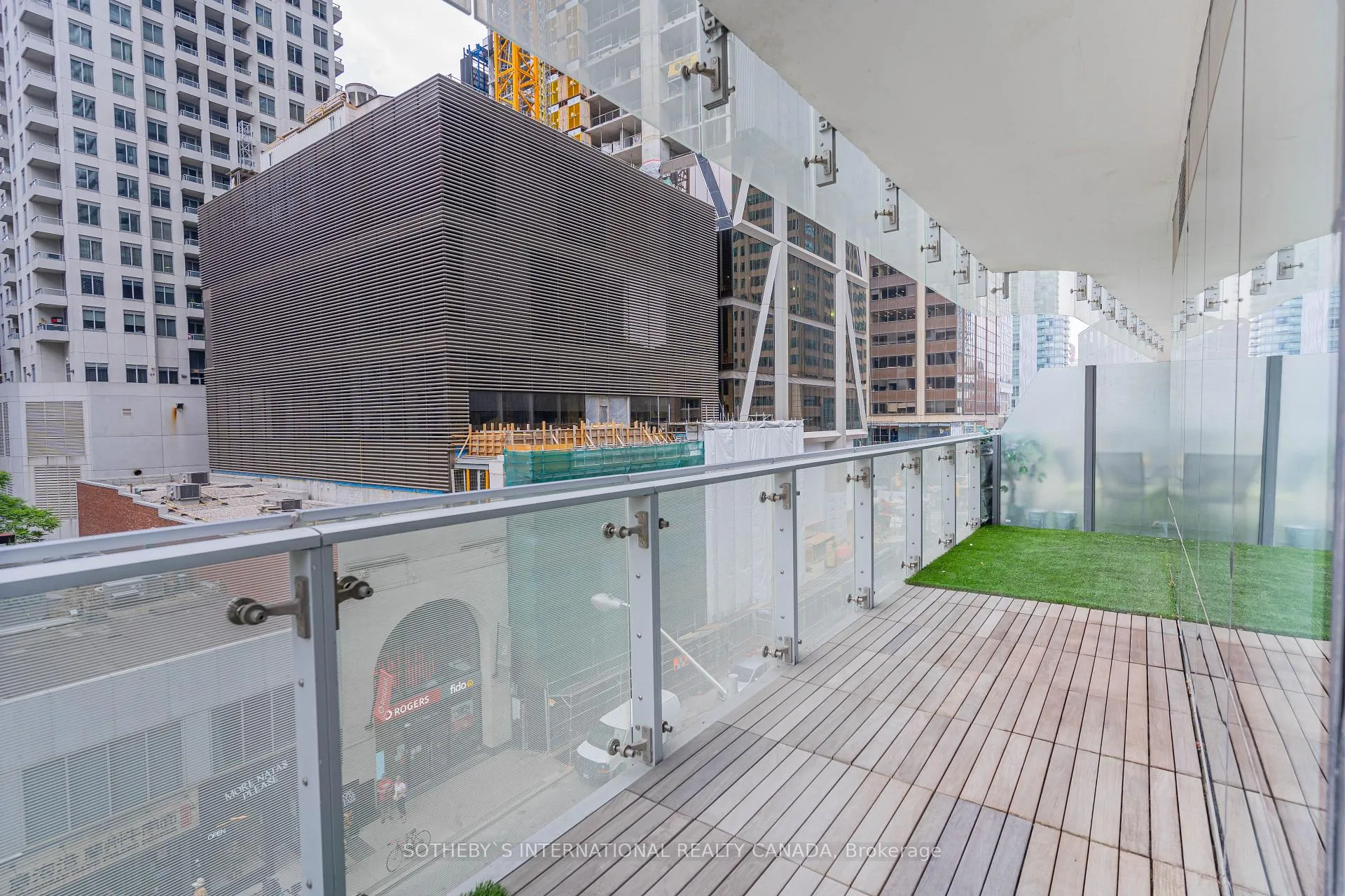 Photo 24 of Unit 310, 1 Bloor Street E, Toronto, Church-Yonge Corridor — HOMEH