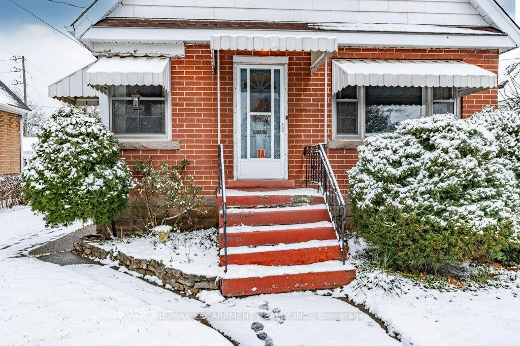 Photo 5 of 1A Cameron Avenue, Hamilton, Cootes Paradise — HOMEH