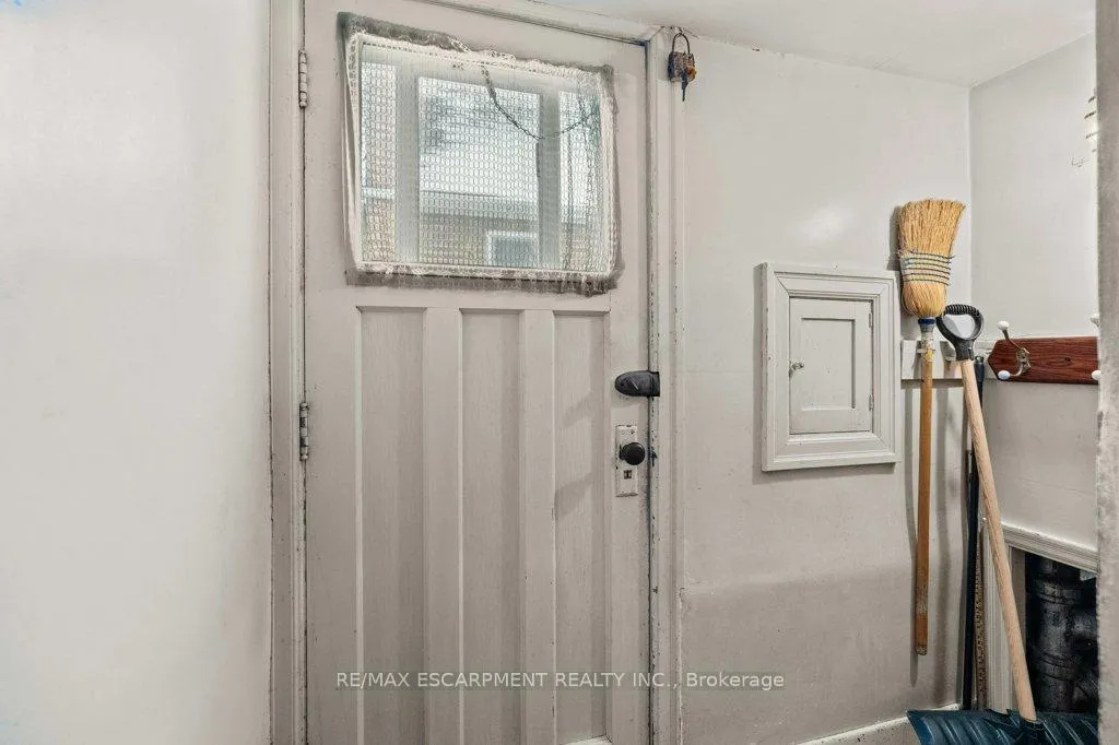 Photo 23 of 1A Cameron Avenue, Hamilton, Cootes Paradise — HOMEH