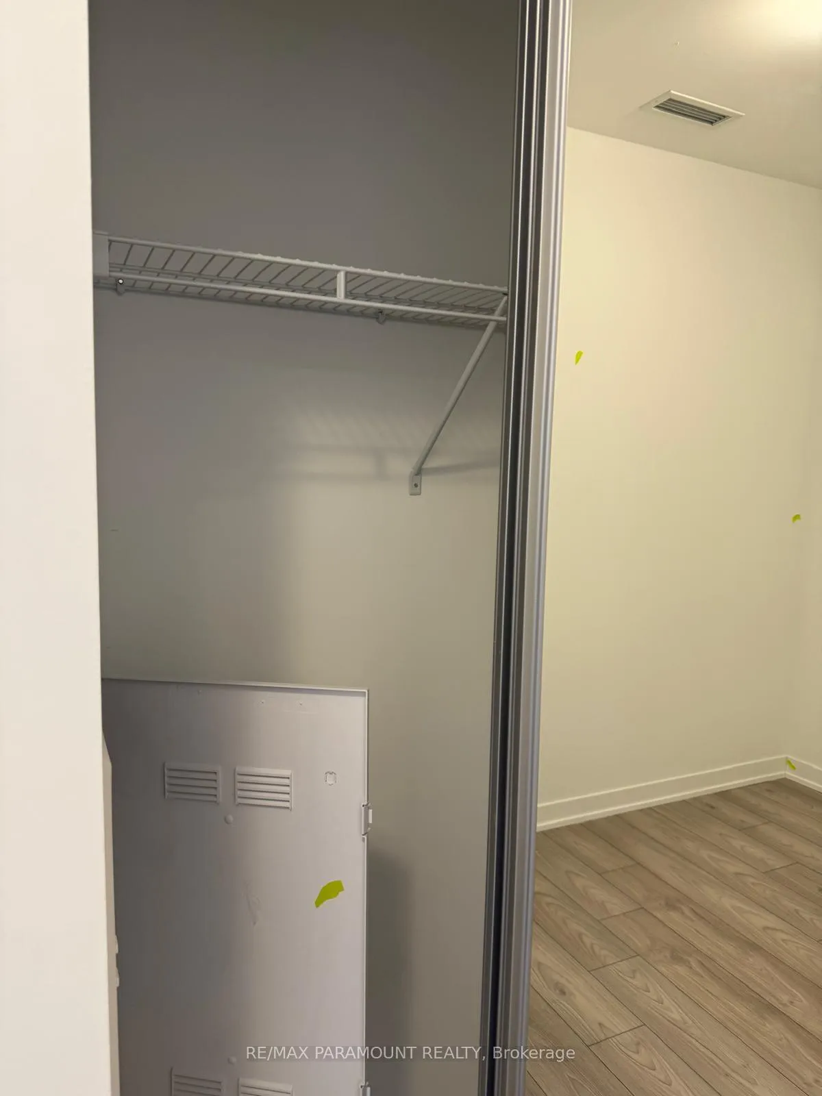 Photo 4 of Unit 409, 474 Caldari Road, Vaughan, Concord — HOMEH