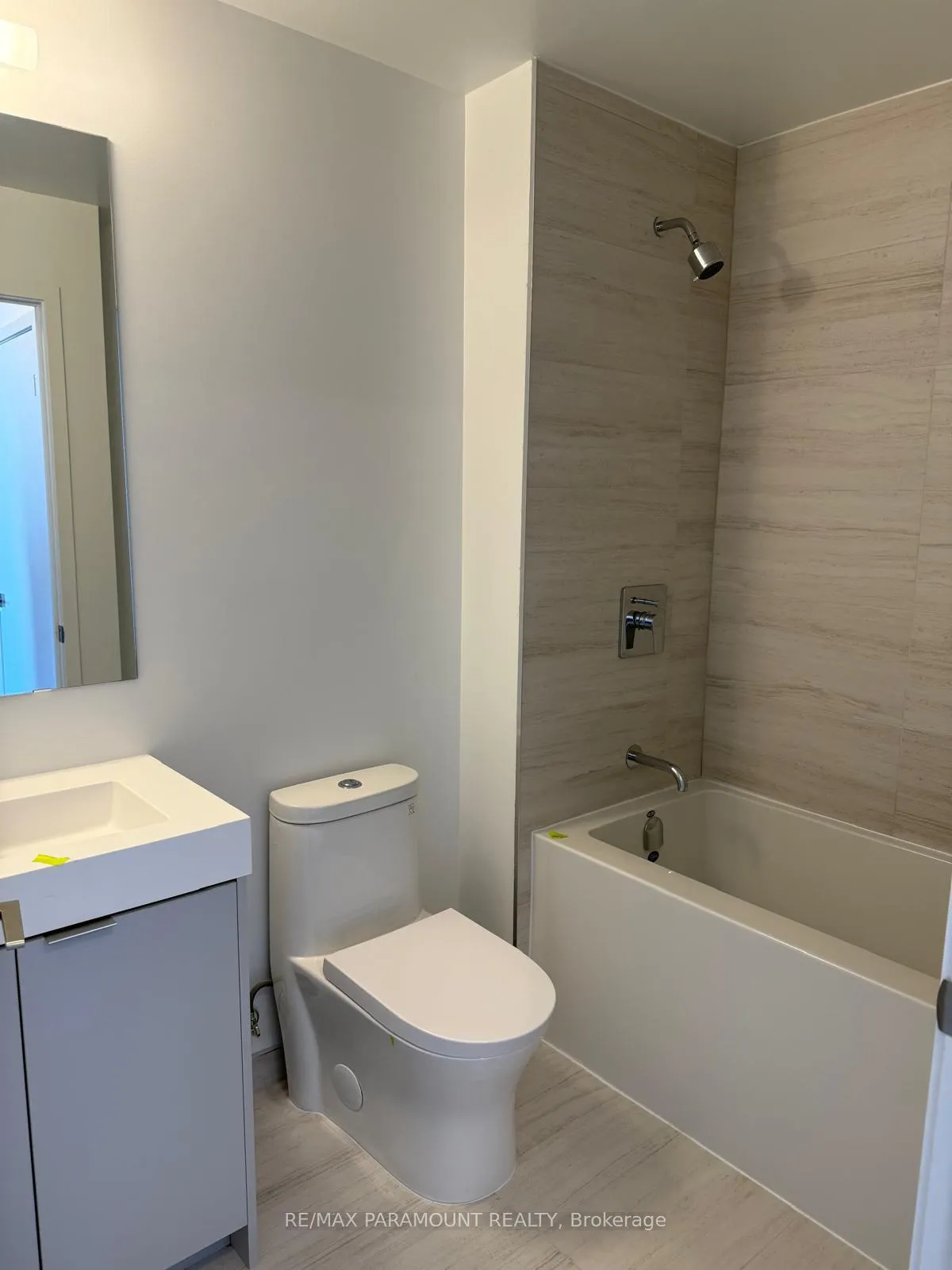 Photo 7 of Unit 409, 474 Caldari Road, Vaughan, Concord — HOMEH