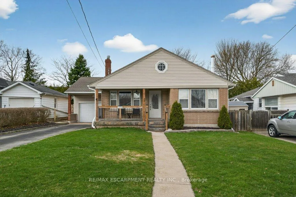 Photo 1 of 4254 Crescent Avenue, Lincoln, Beamsville — HOMEH