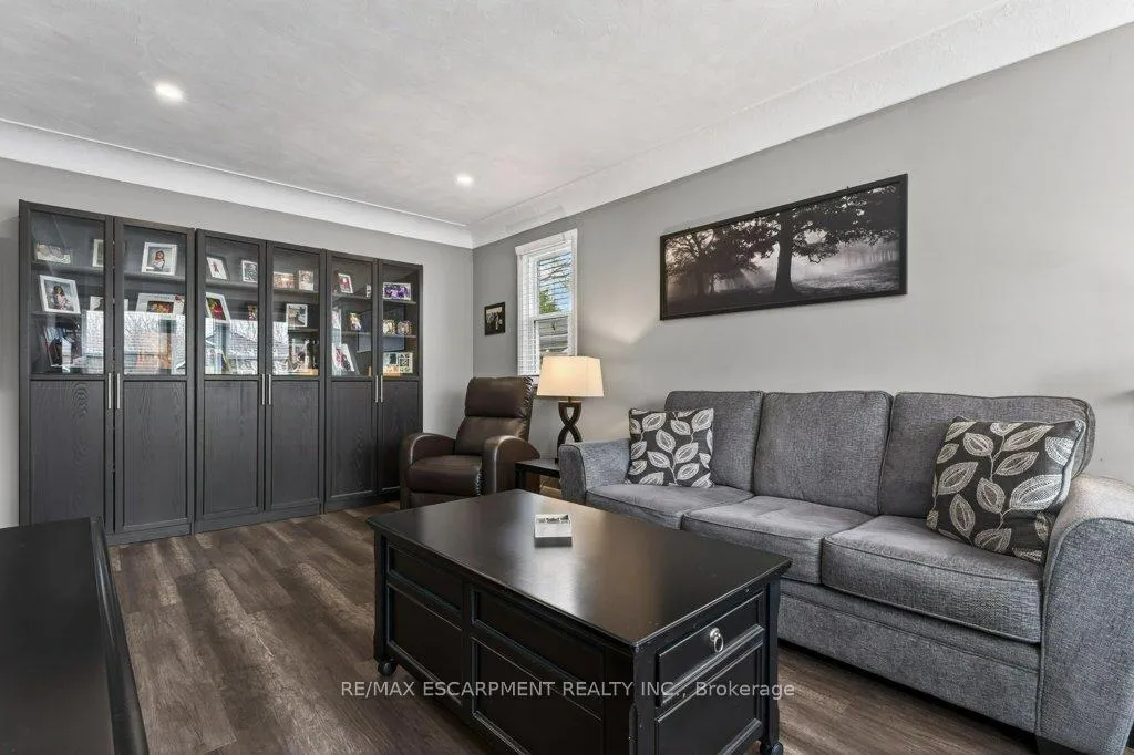 Photo 7 of 4254 Crescent Avenue, Lincoln, Beamsville — HOMEH