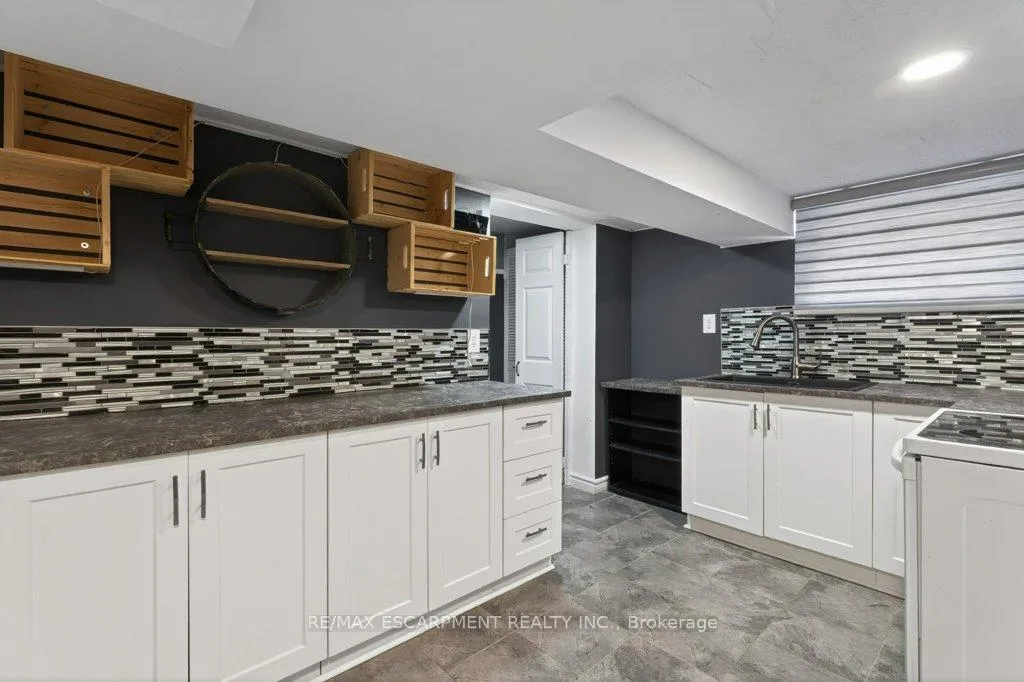 Photo 23 of 4254 Crescent Avenue, Lincoln, Beamsville — HOMEH