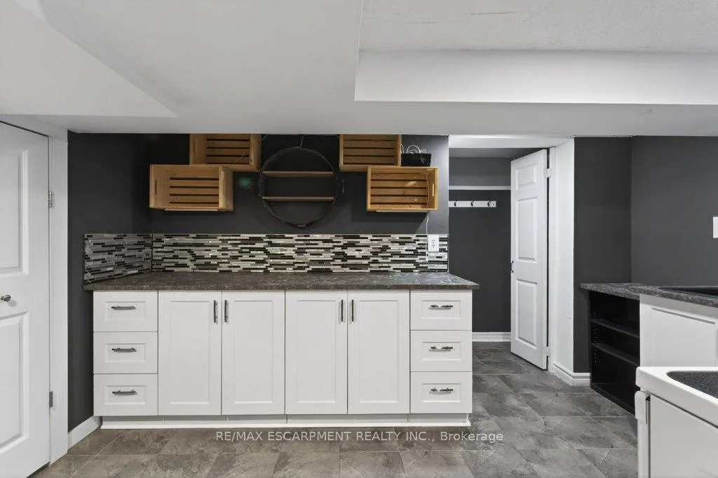 Photo 24 of 4254 Crescent Avenue, Lincoln, Beamsville — HOMEH