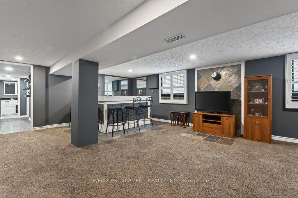 Photo 32 of 4254 Crescent Avenue, Lincoln, Beamsville — HOMEH