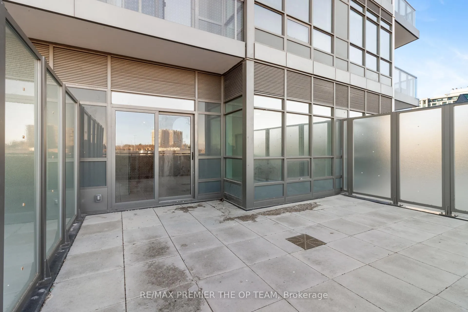 Photo 27 of Unit 224, 30 Upper Mall Way, Vaughan, Brownridge — HOMEH