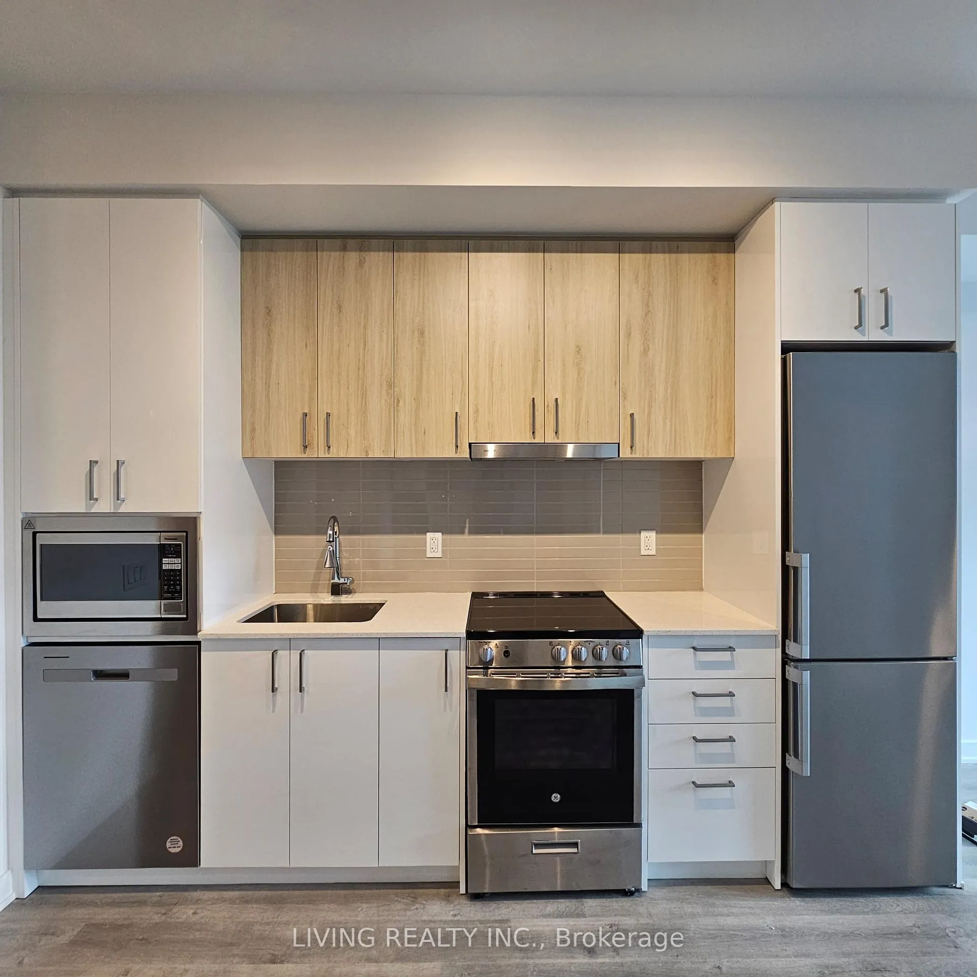 Photo 3 of Unit 2903, 50 Upper Mall Way, Vaughan, Brownridge — HOMEH