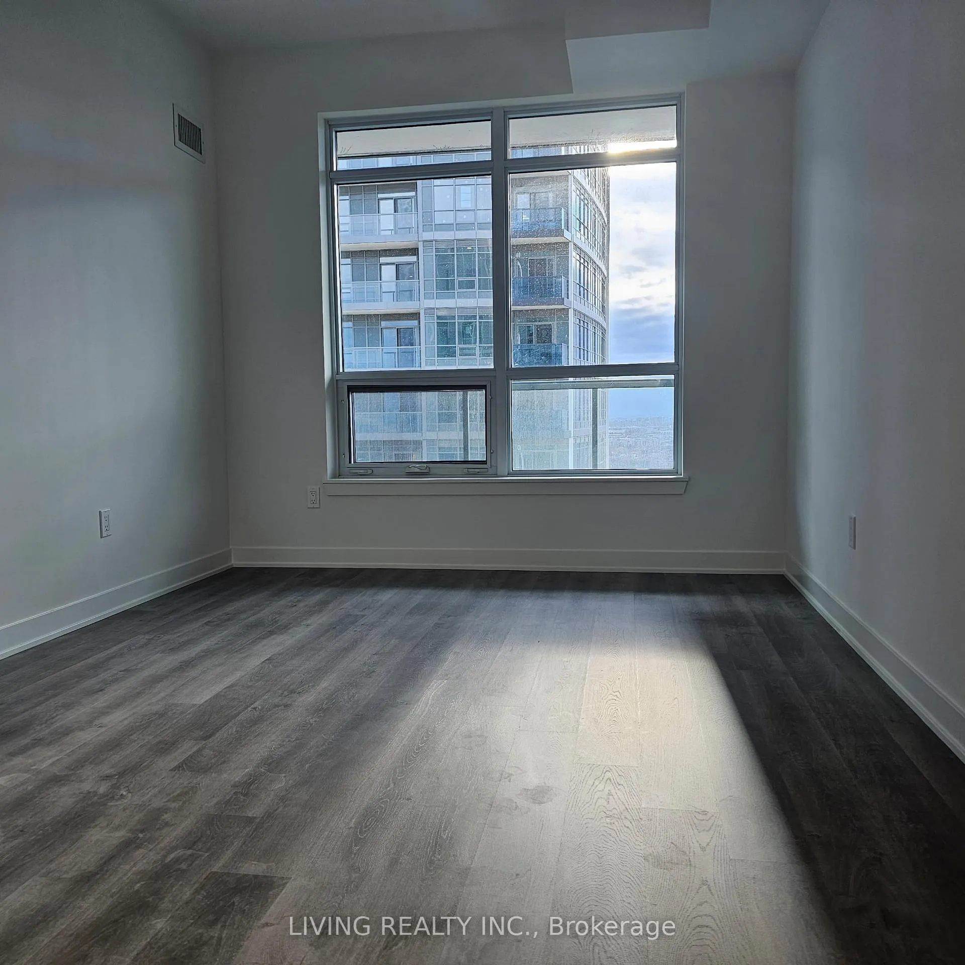 Photo 4 of Unit 2903, 50 Upper Mall Way, Vaughan, Brownridge — HOMEH