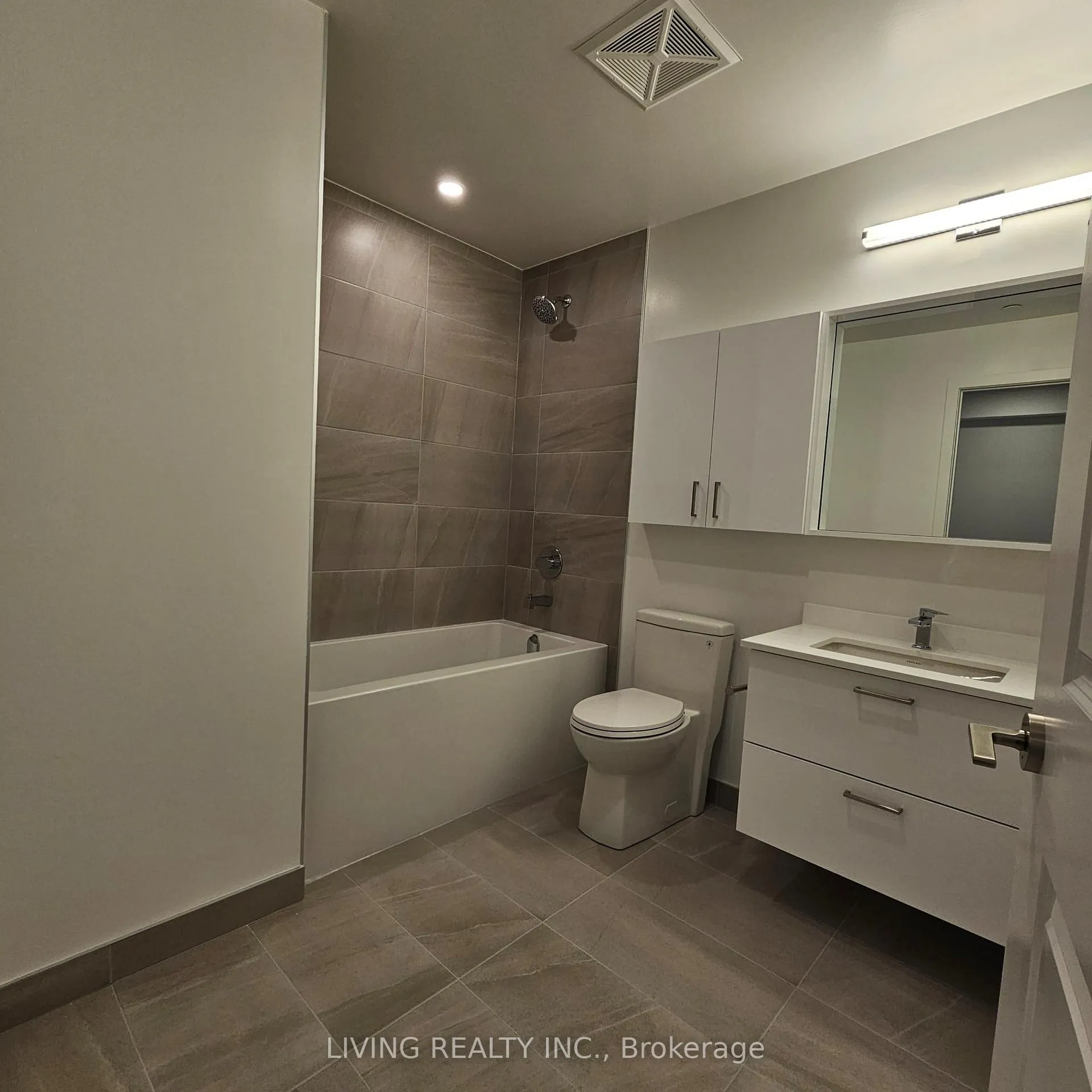Photo 8 of Unit 2903, 50 Upper Mall Way, Vaughan, Brownridge — HOMEH