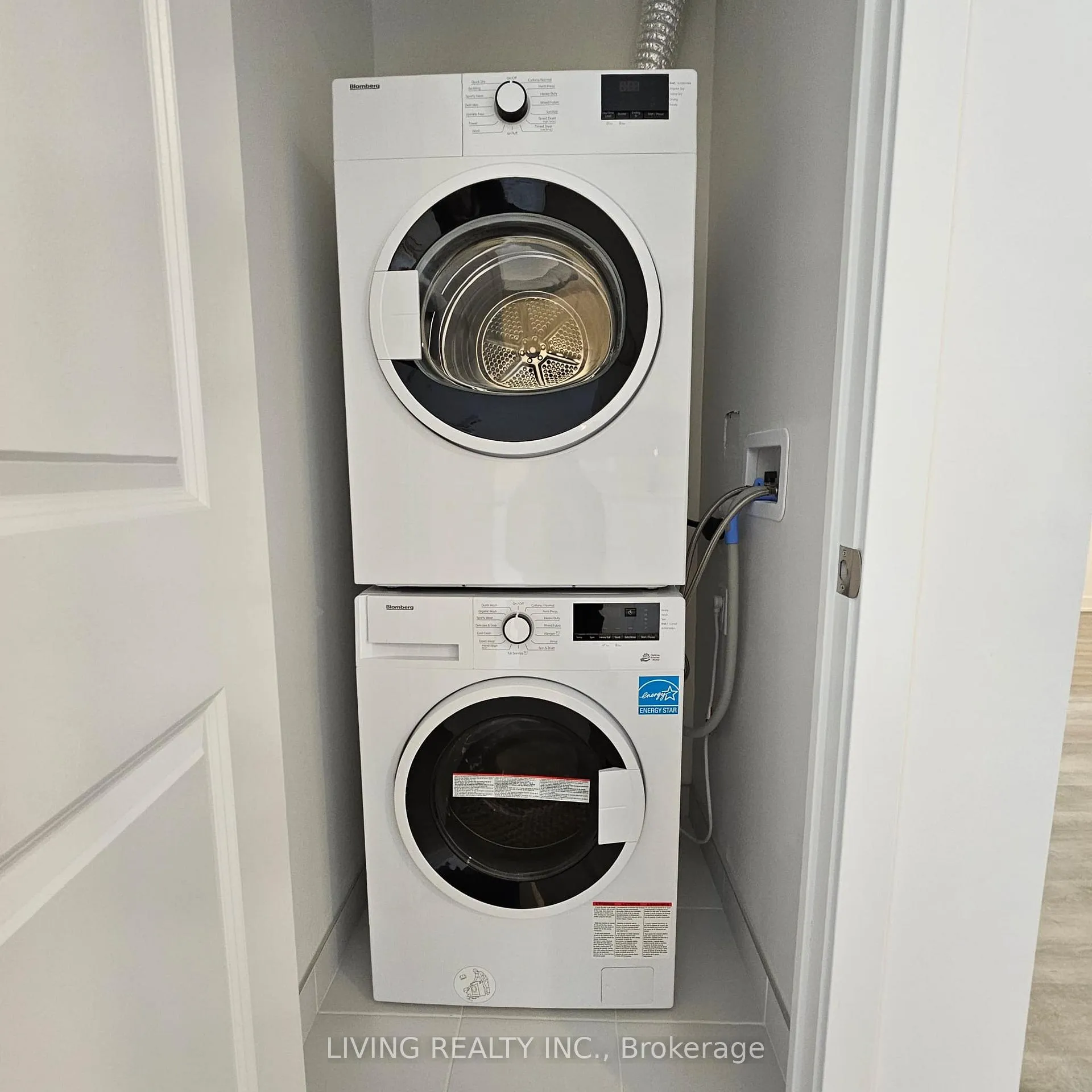Photo 10 of Unit 2903, 50 Upper Mall Way, Vaughan, Brownridge — HOMEH