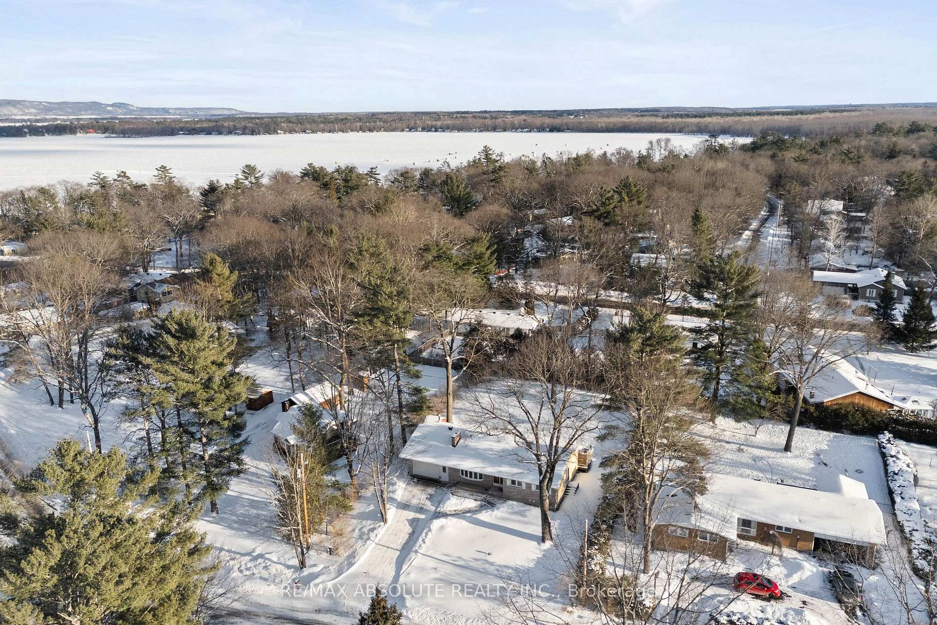 Photo 4 of 118 Resthaven Avenue, Ottawa, Constance Bay — HOMEH