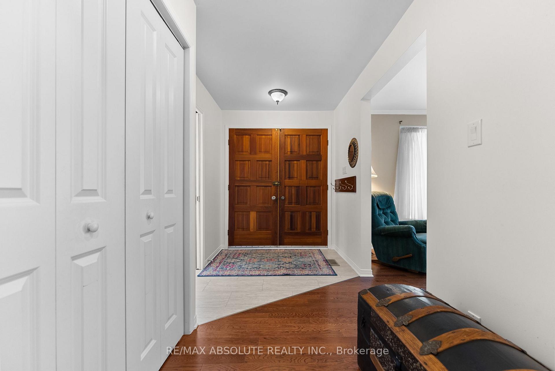 Photo 5 of 118 Resthaven Avenue, Ottawa, Constance Bay — HOMEH
