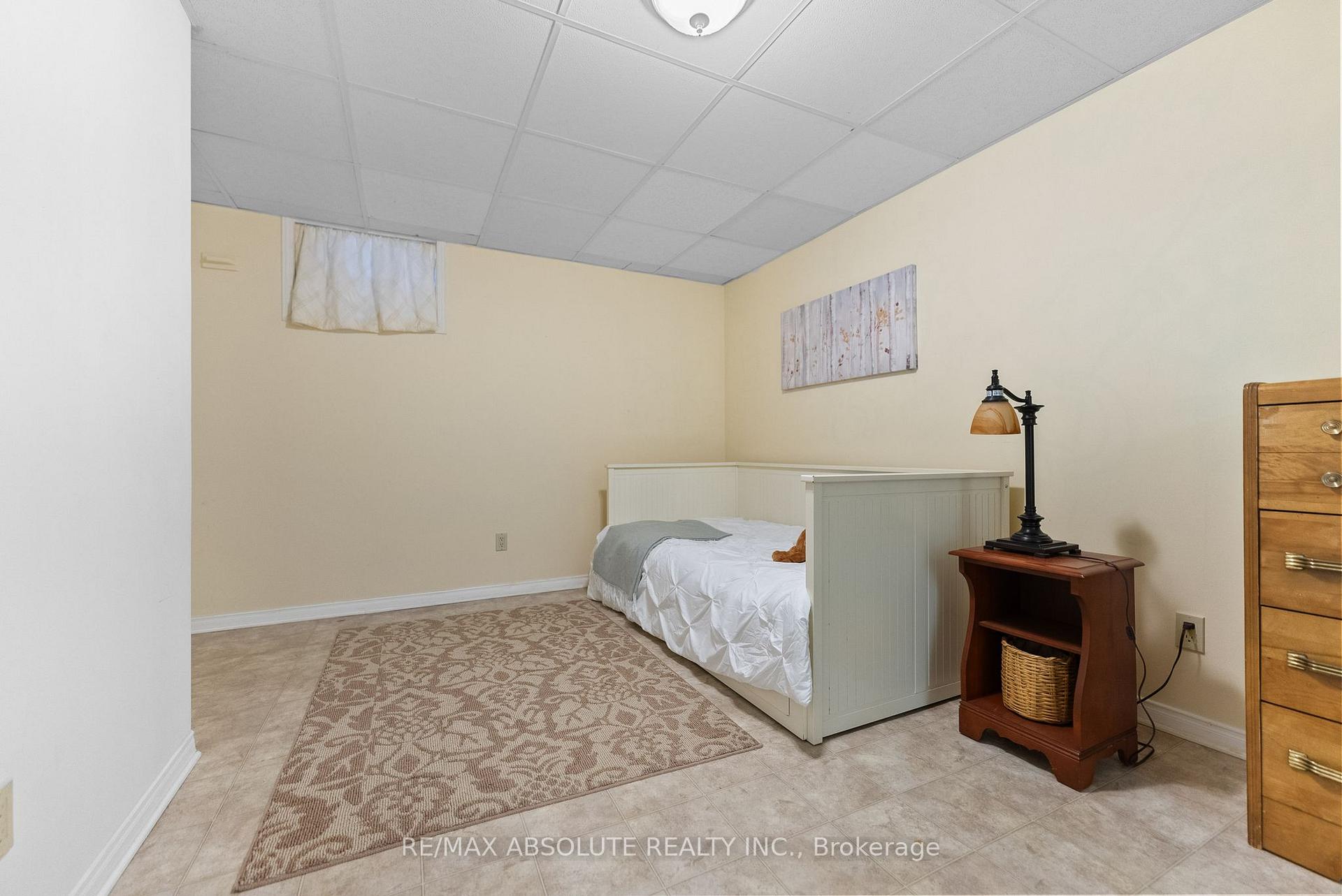 Photo 30 of 118 Resthaven Avenue, Ottawa, Constance Bay — HOMEH