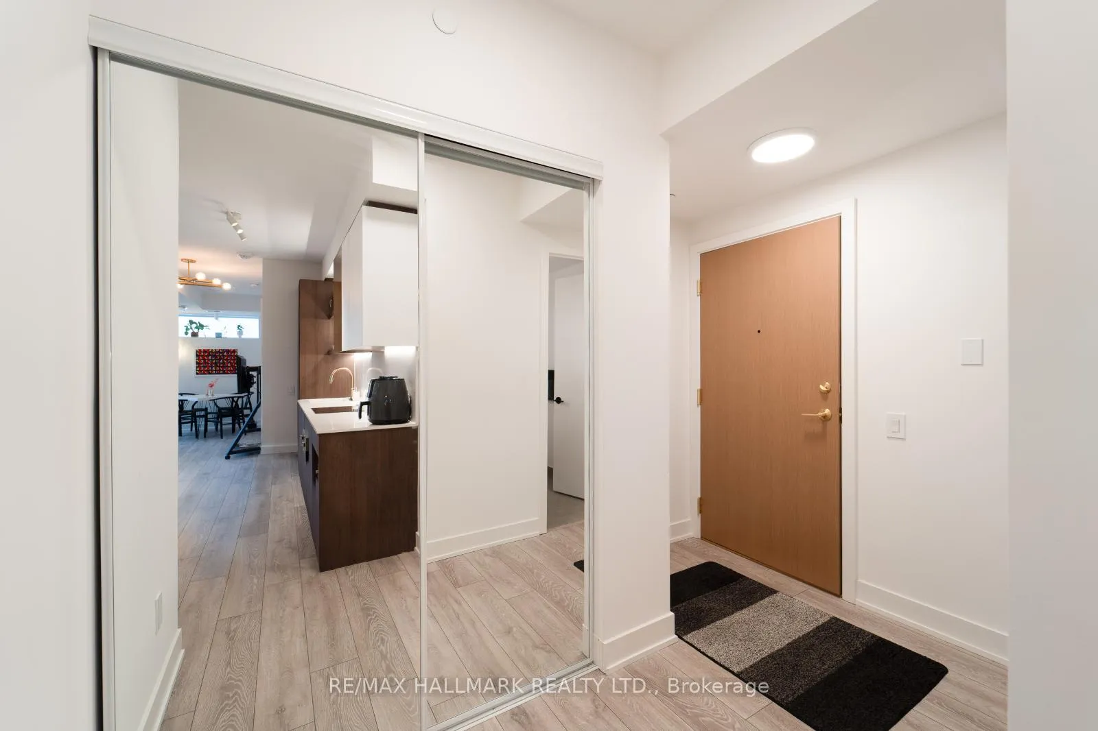 Front of Unit 407, 1285 Queen Street E