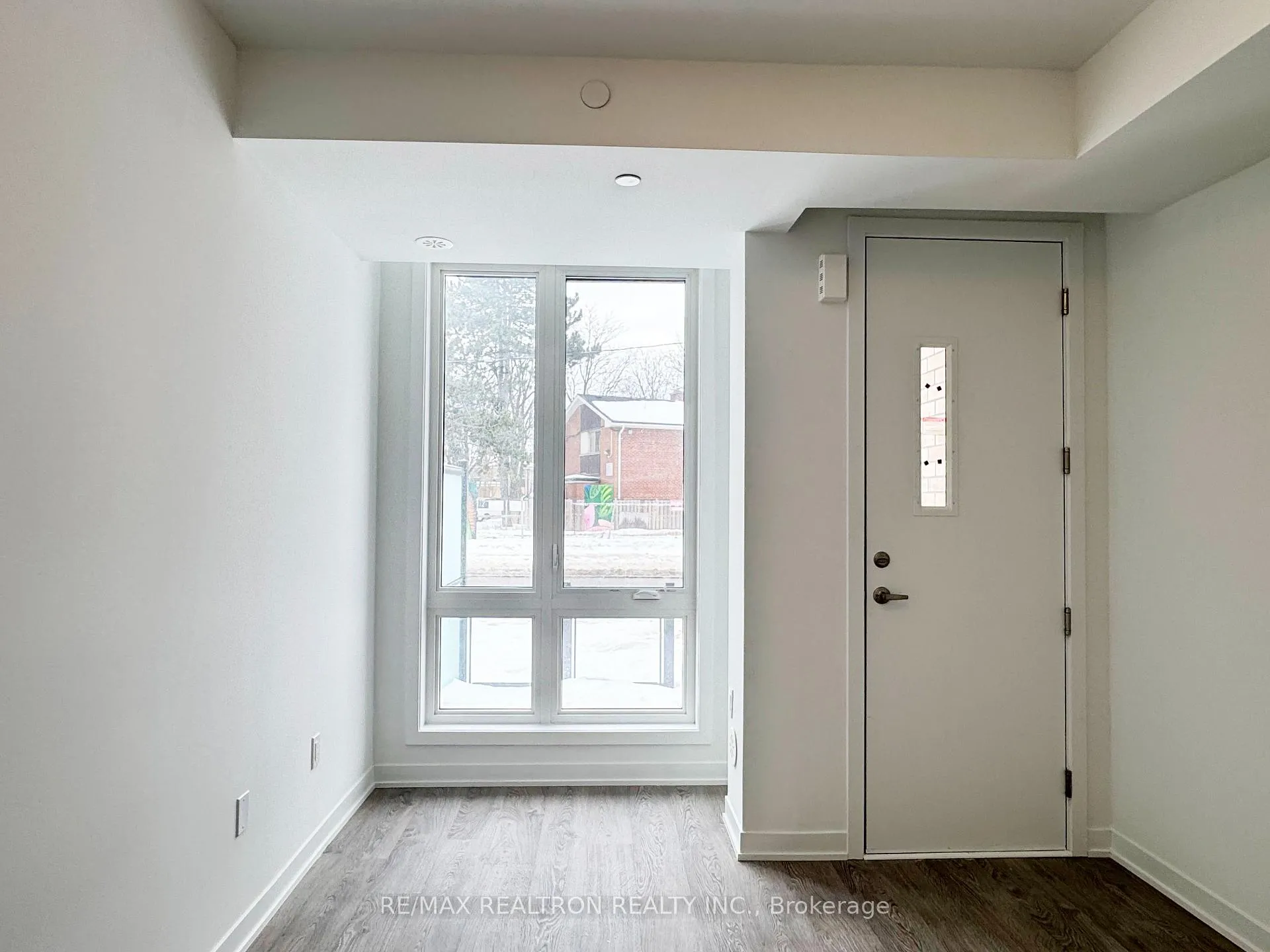 Photo 3 of 60 Turtle Island Road, Toronto, Englemount-Lawrence — HOMEH