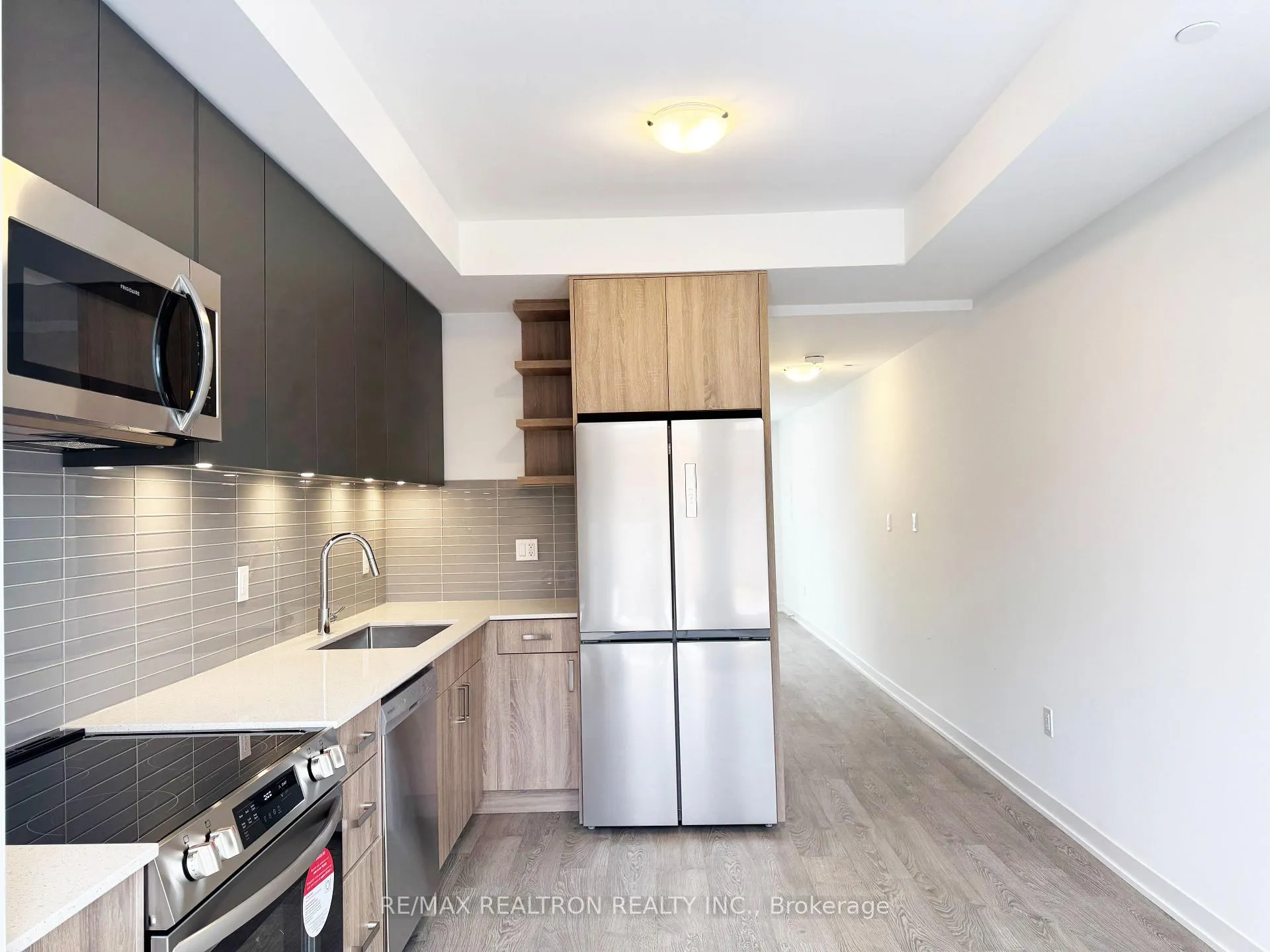 Photo 9 of 60 Turtle Island Road, Toronto, Englemount-Lawrence — HOMEH