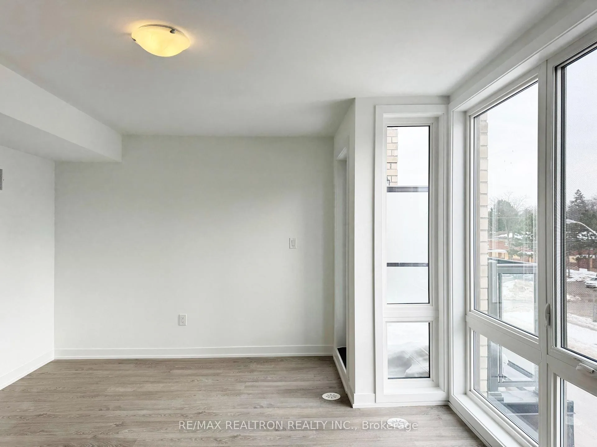 Photo 14 of 60 Turtle Island Road, Toronto, Englemount-Lawrence — HOMEH