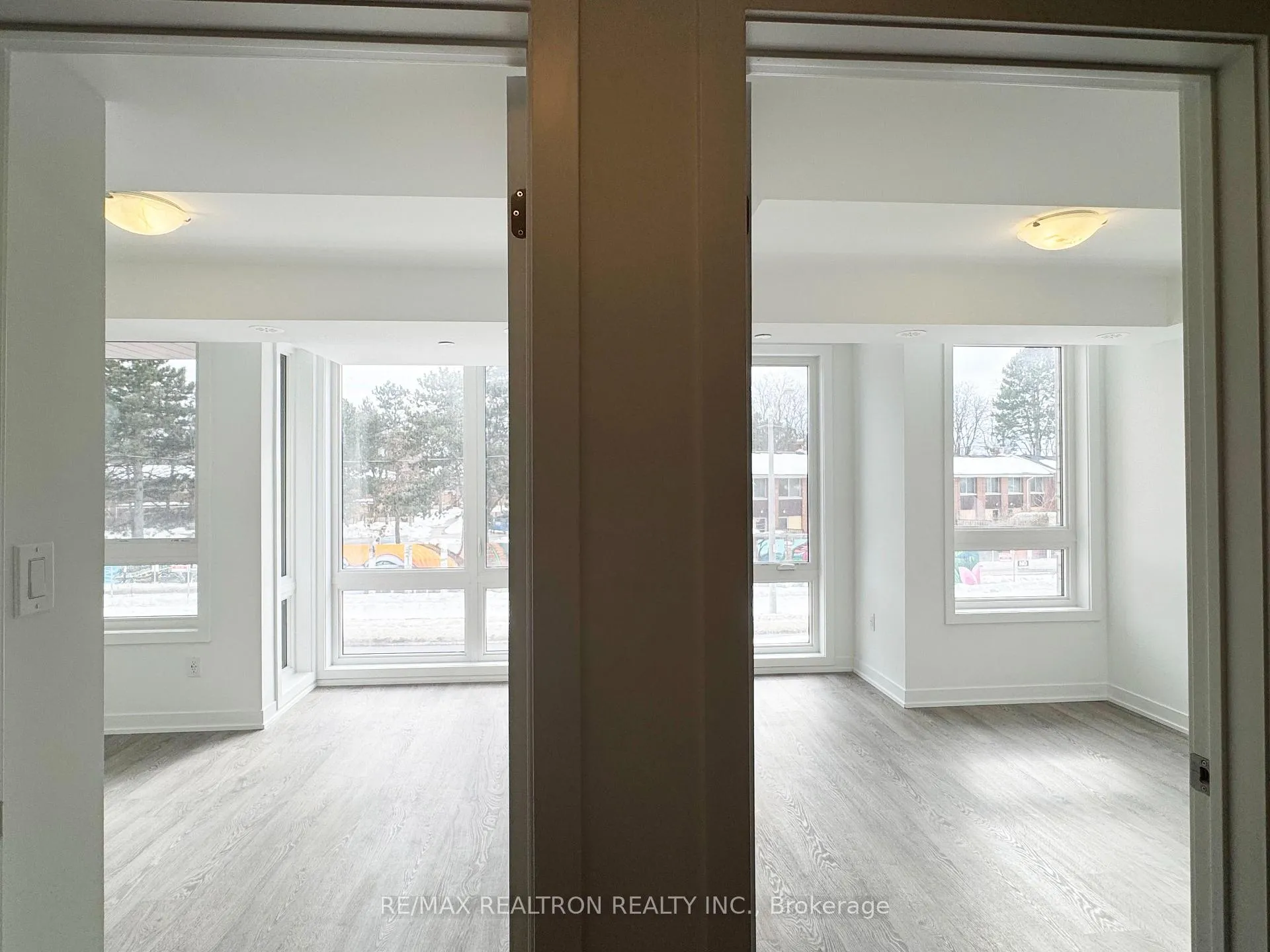 Photo 20 of 60 Turtle Island Road, Toronto, Englemount-Lawrence — HOMEH