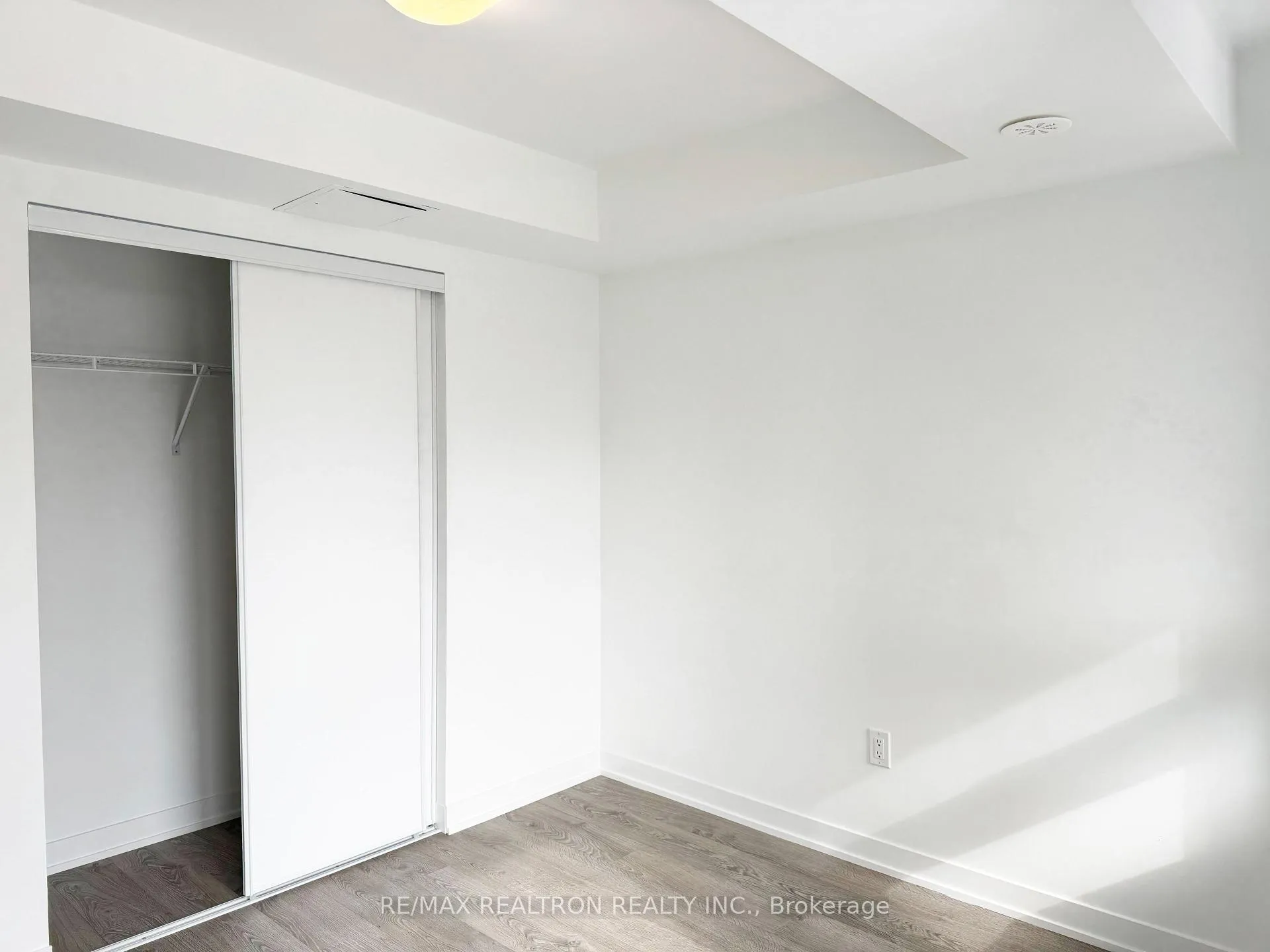 Photo 25 of 60 Turtle Island Road, Toronto, Englemount-Lawrence — HOMEH