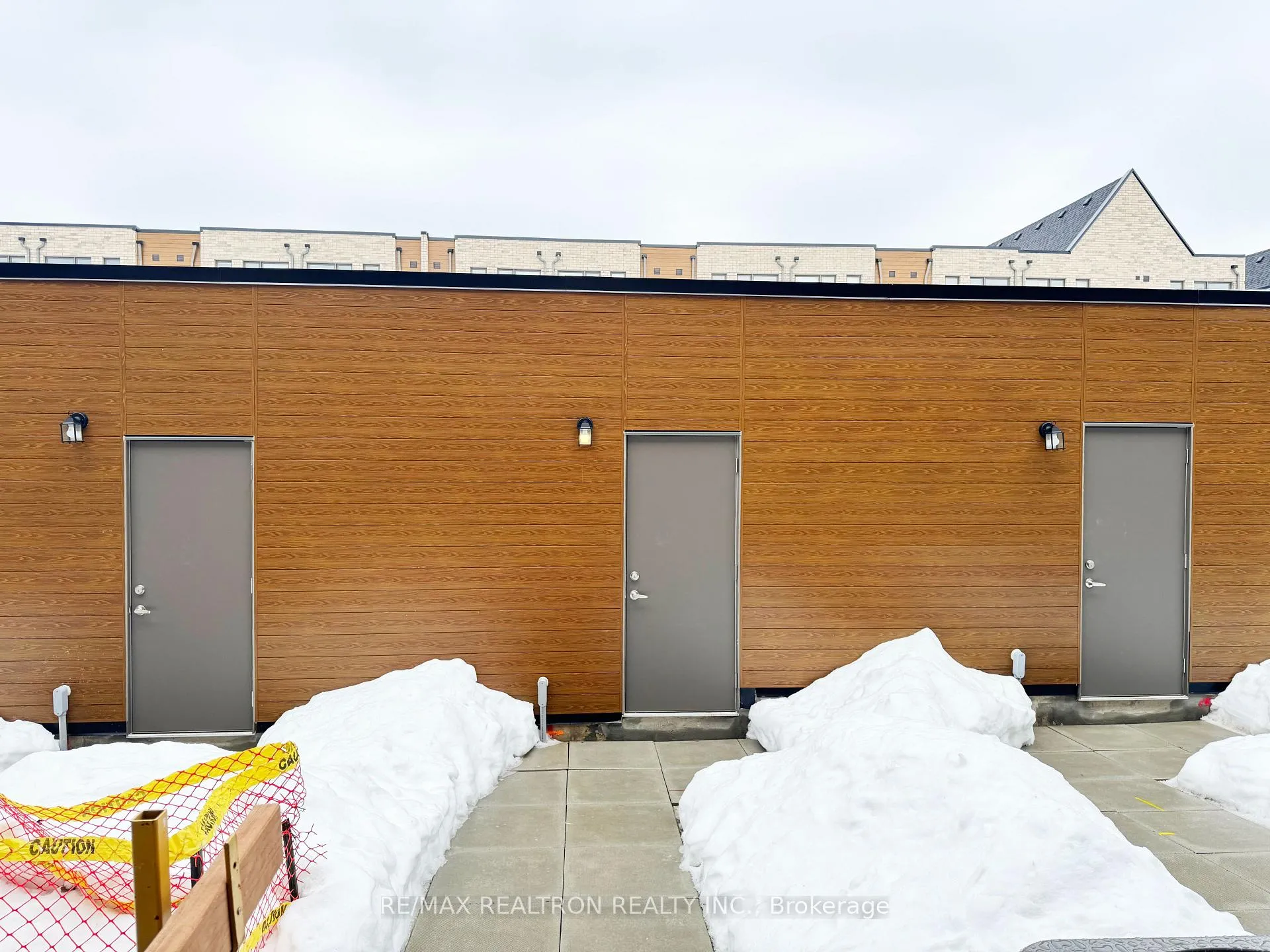 Photo 34 of 60 Turtle Island Road, Toronto, Englemount-Lawrence — HOMEH