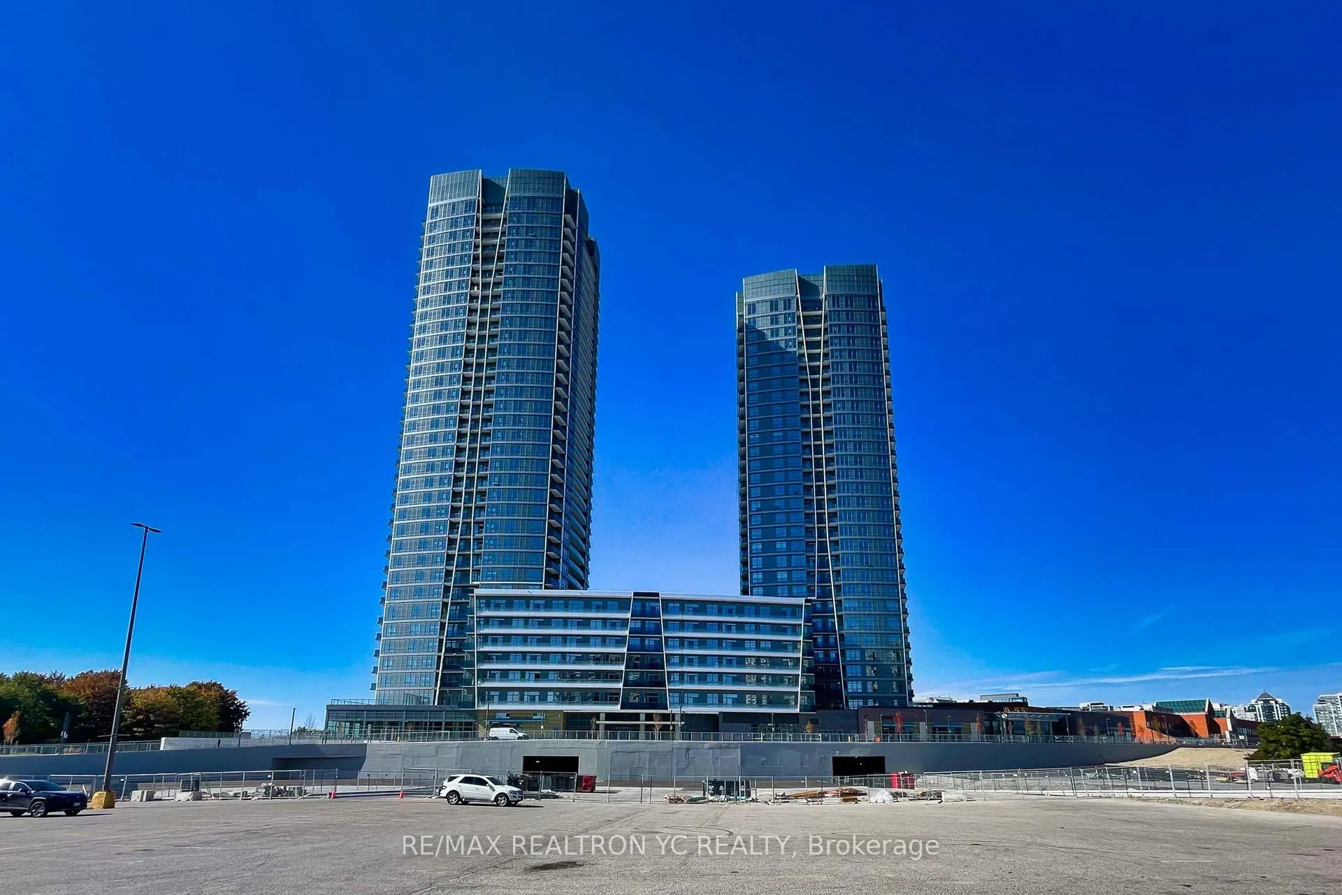 Photo 36 of Unit 2411, 50 Upper Mall Way, Vaughan, Brownridge — HOMEH