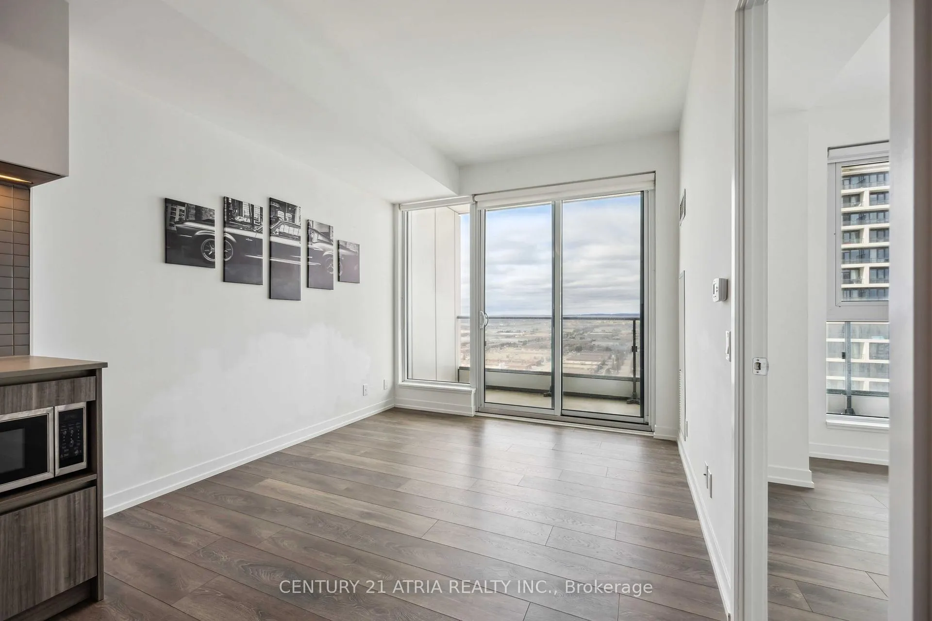 Photo 9 of Unit 2611, 5 Buttermill Avenue, Vaughan, Vaughan Corporate Centre — HOMEH