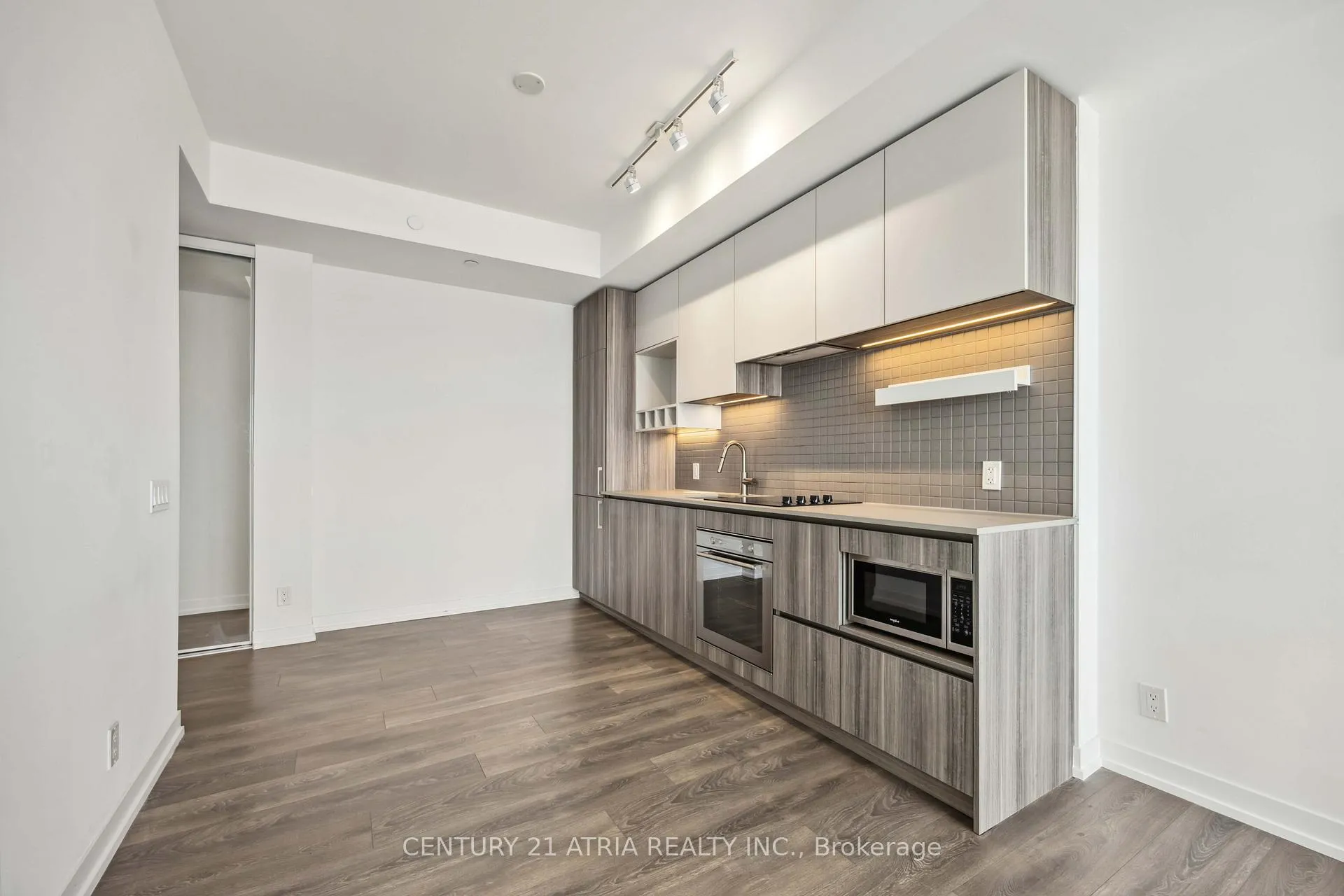 Photo 11 of Unit 2611, 5 Buttermill Avenue, Vaughan, Vaughan Corporate Centre — HOMEH