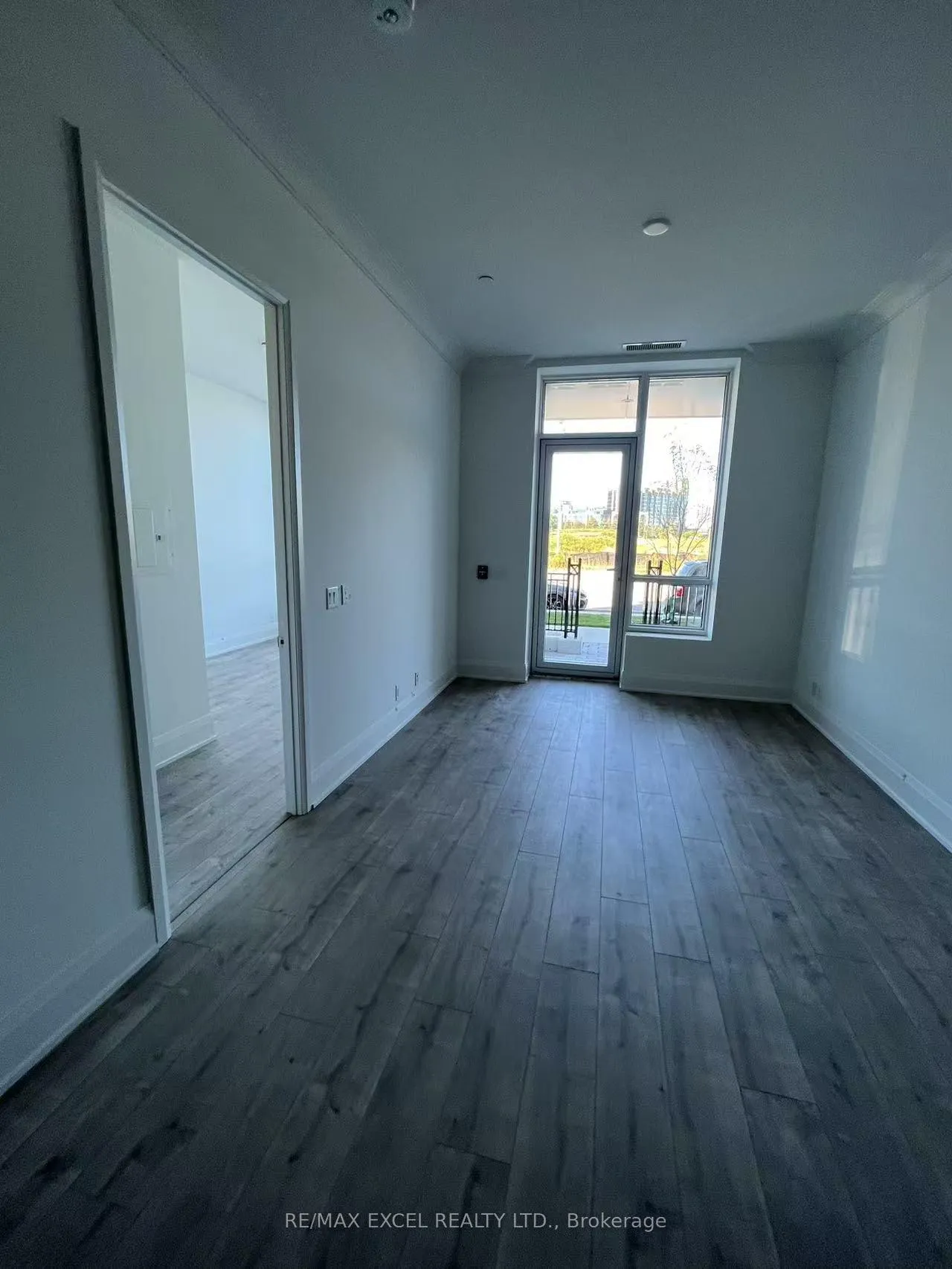 Photo 2 of Unit 107, 8 Water Walk Drive, Markham, Unionville — HOMEH