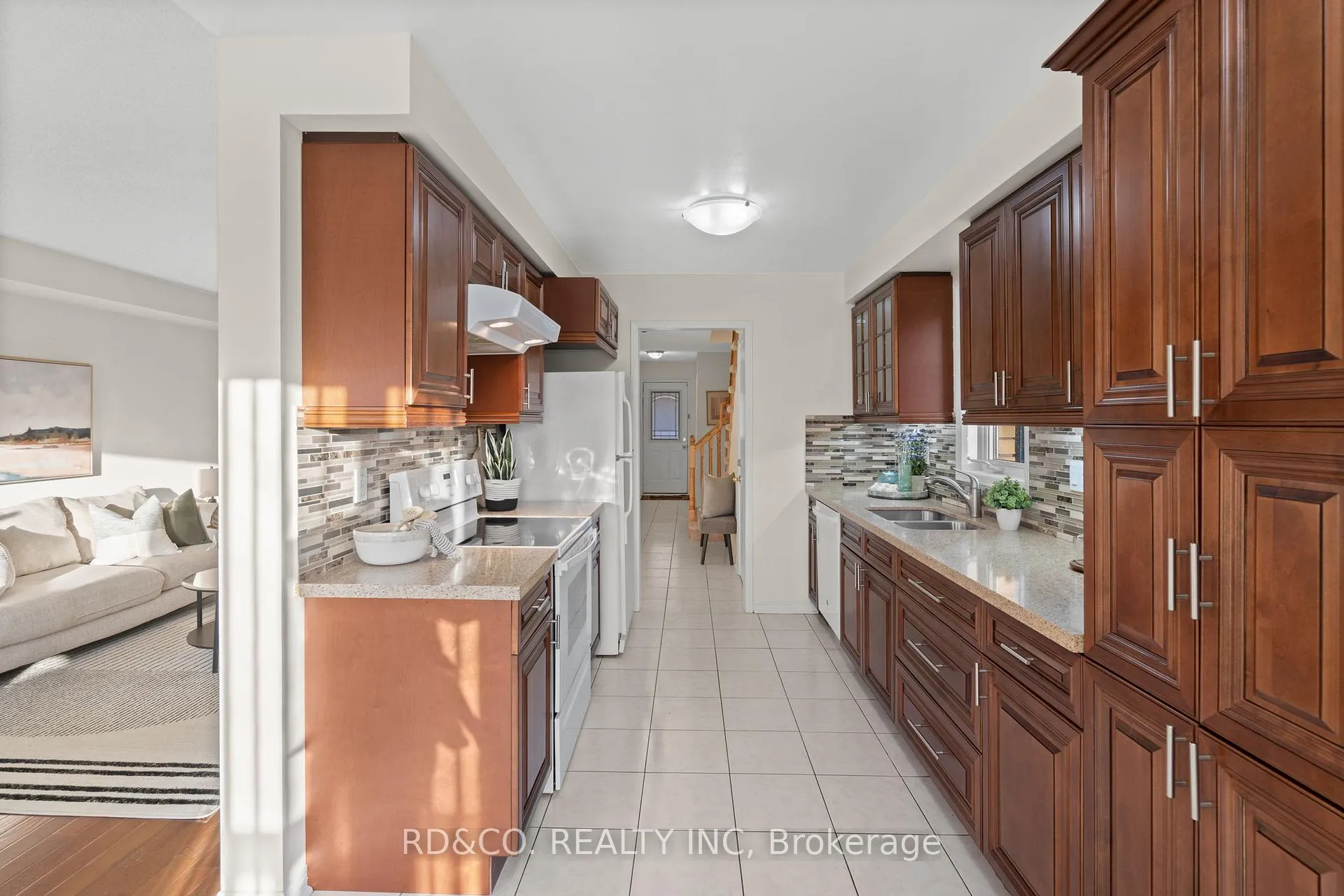 Photo 11 of 2 Ingold Lane, Ajax, Central — HOMEH